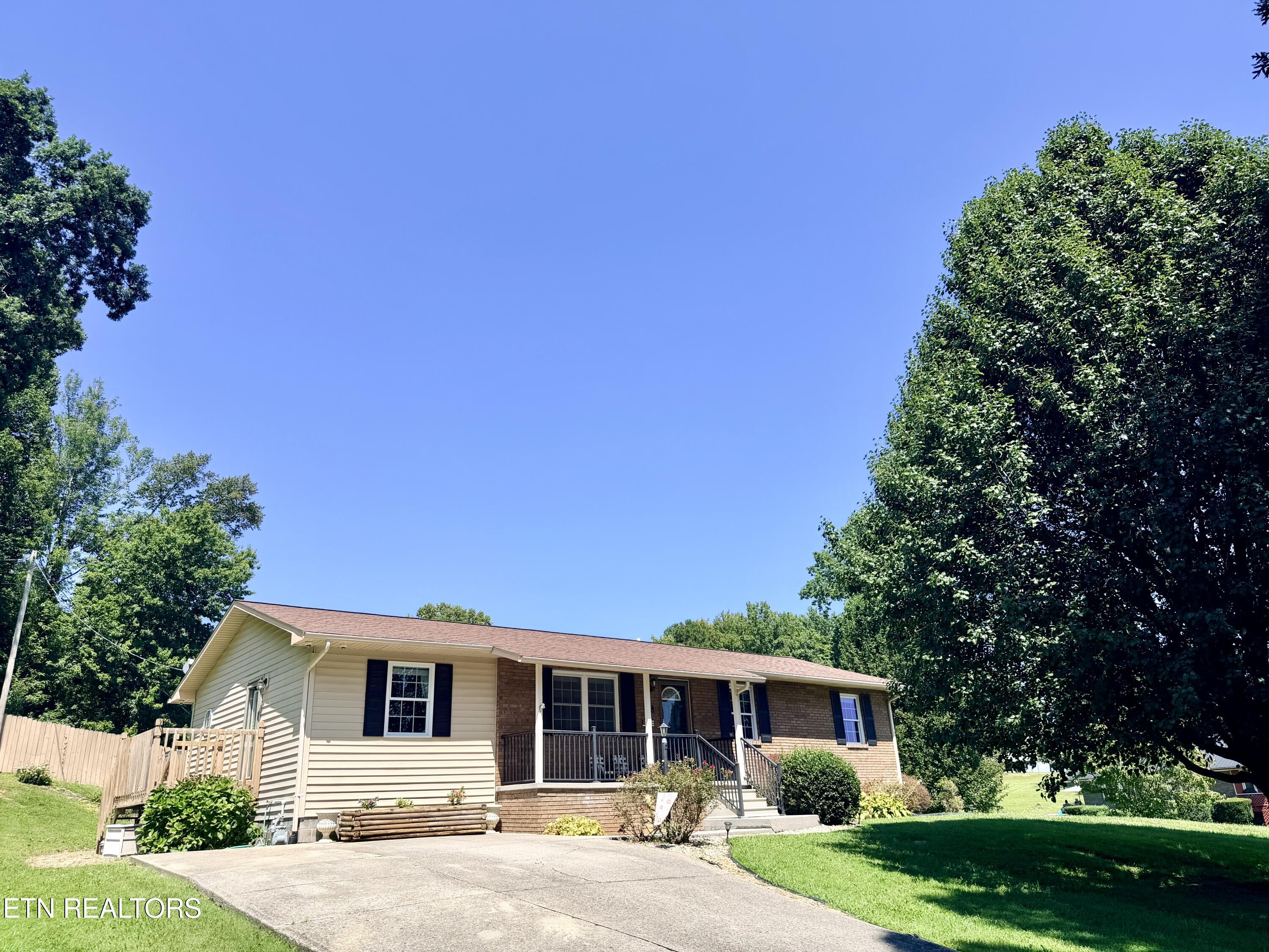 259 Cardwell Drive Tazewell TN 37879