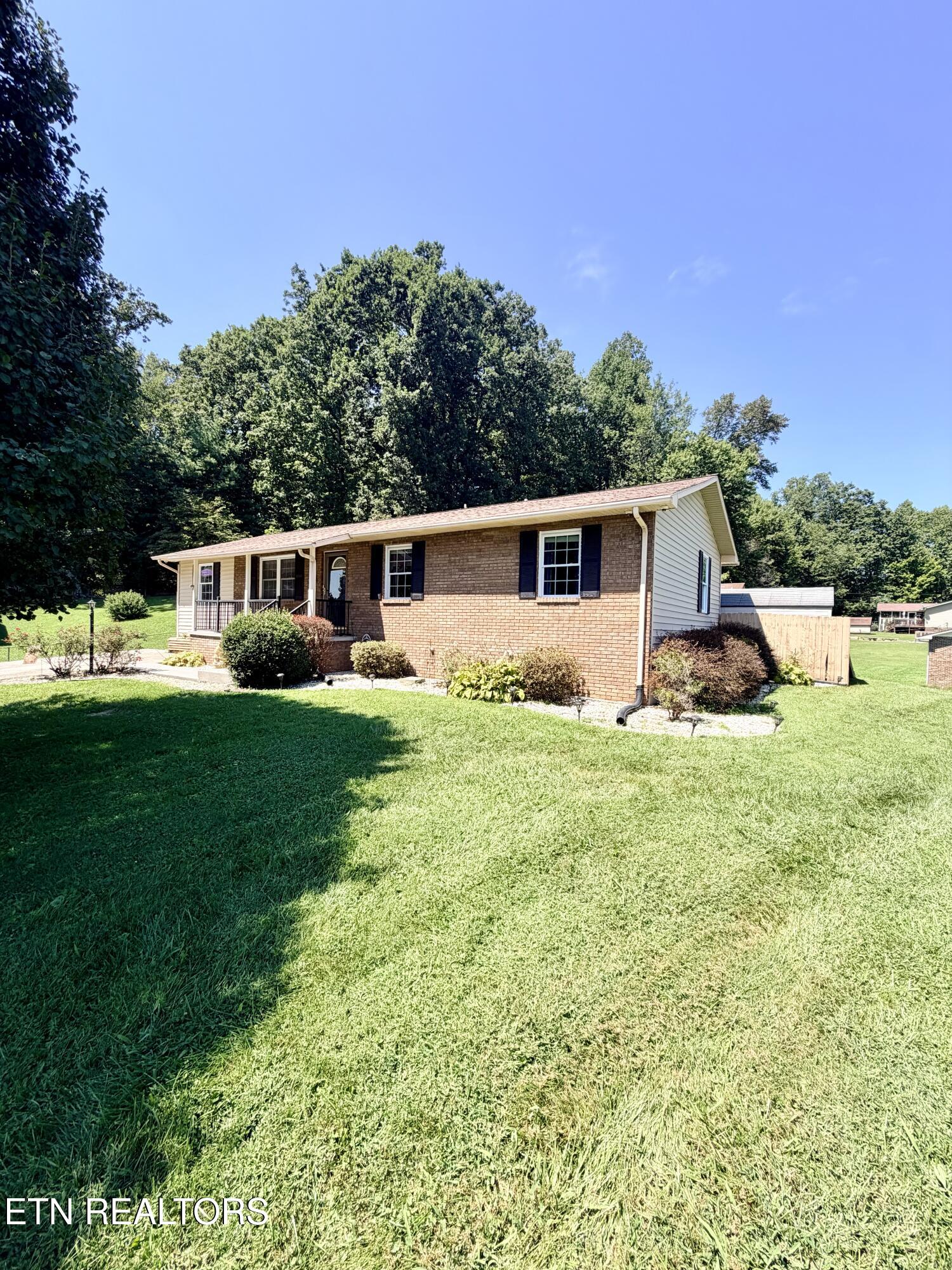 259 Cardwell Drive Tazewell TN 37879