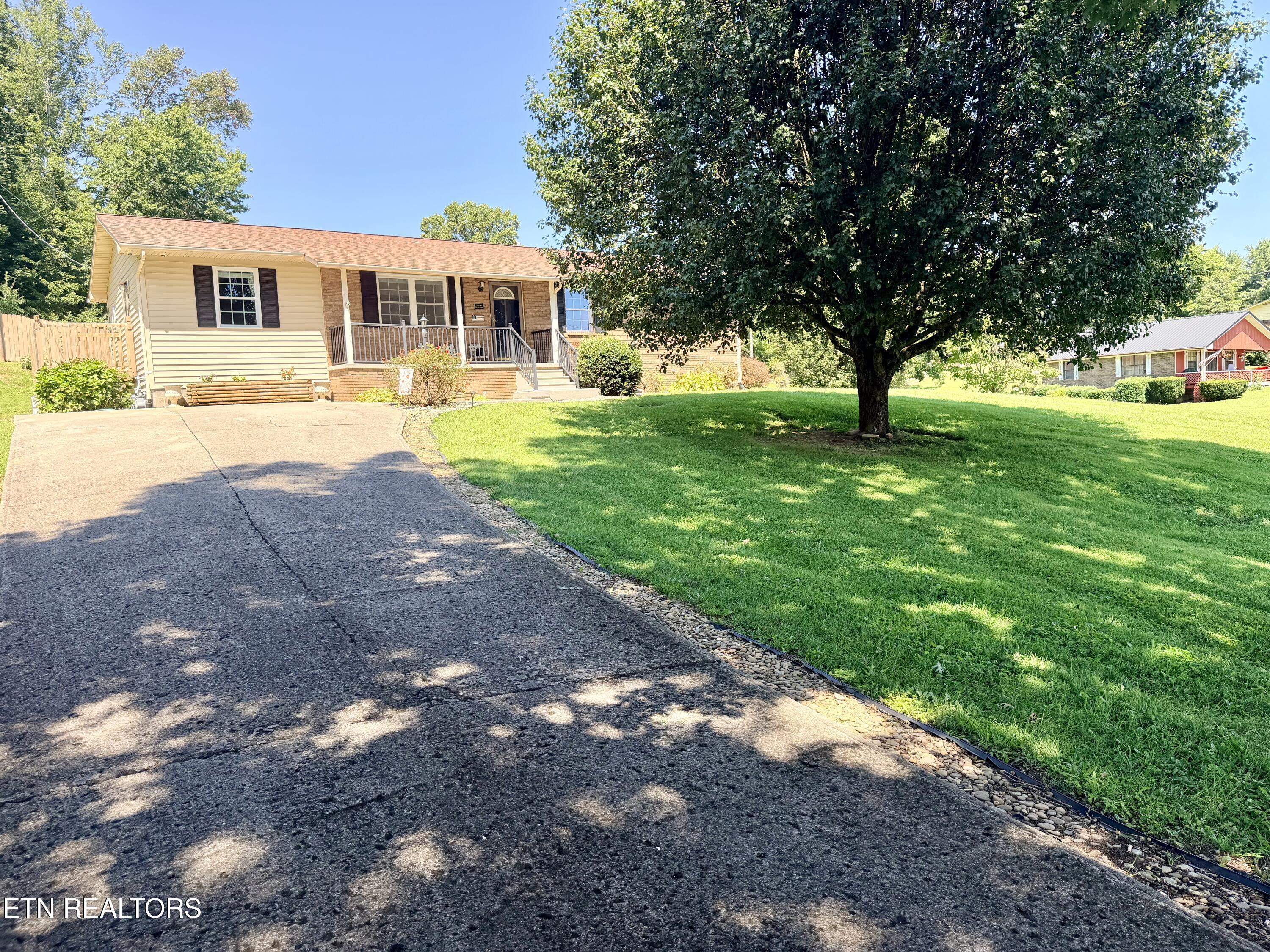 259 Cardwell Drive Tazewell TN 37879