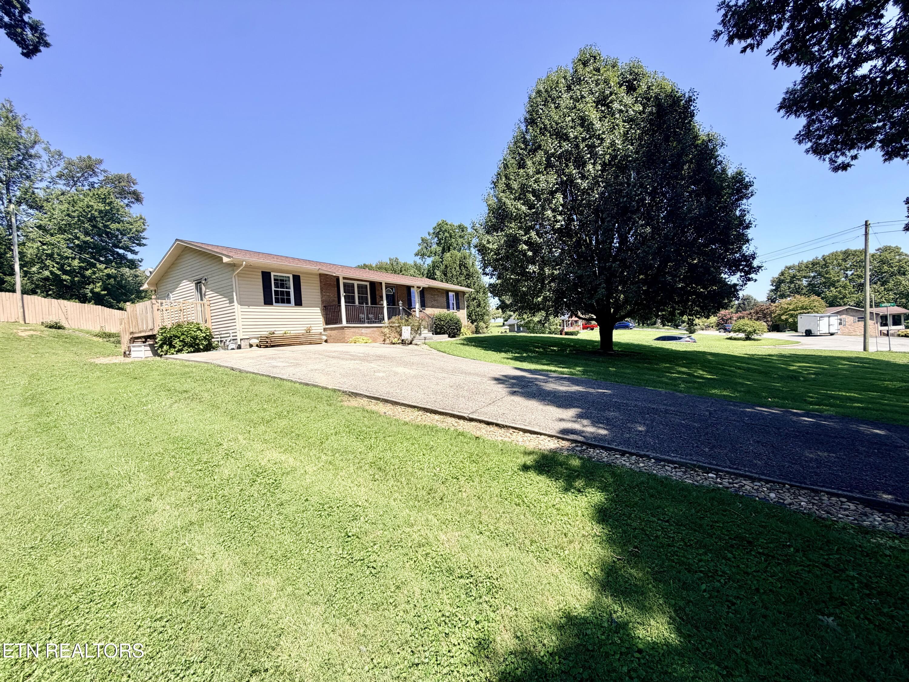 259 Cardwell Drive Tazewell TN 37879