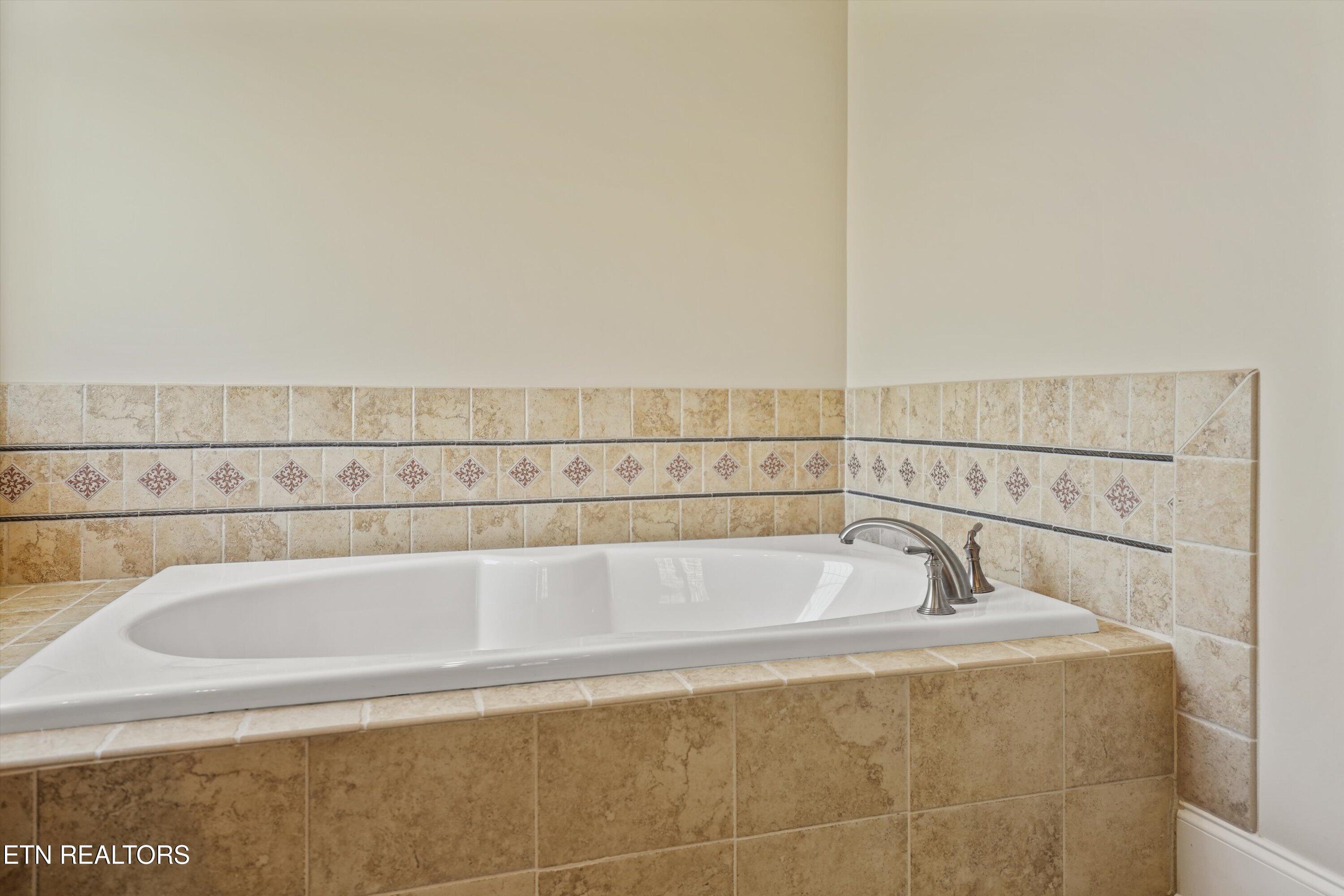256 Ivy Gate Lane Knoxville TN 37934