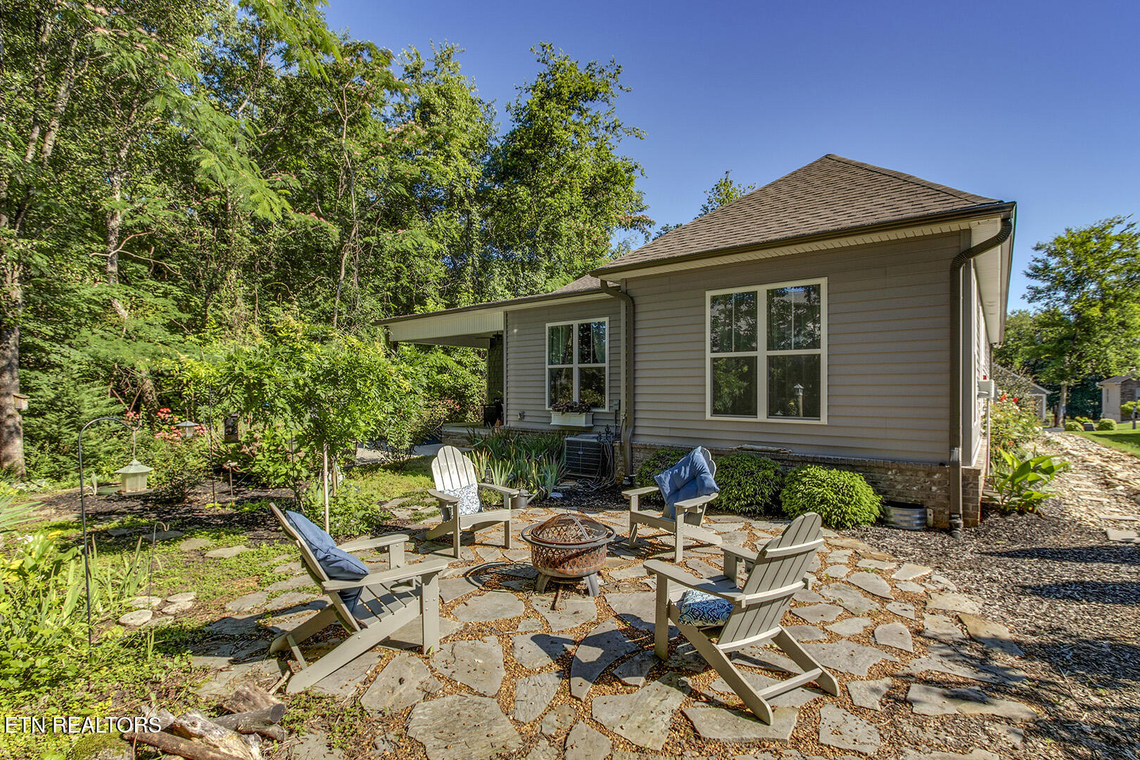 167 Tsuhdatsi Way Loudon TN 37774