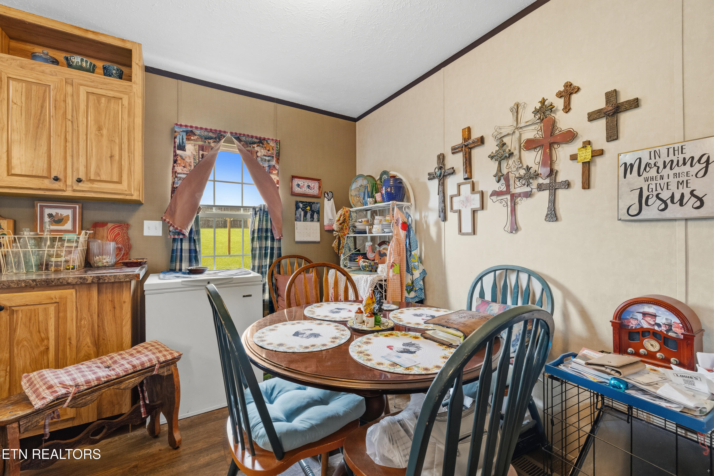 1832 C H Rankin Road Dandridge TN 37725