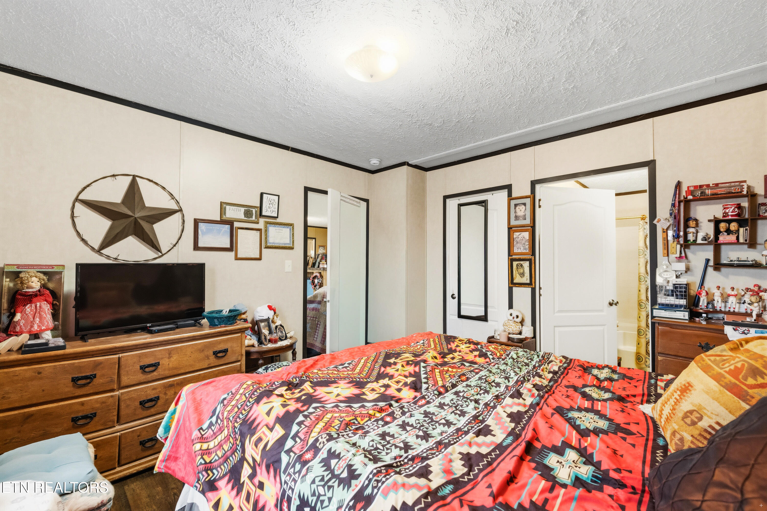 1832 C H Rankin Road Dandridge TN 37725