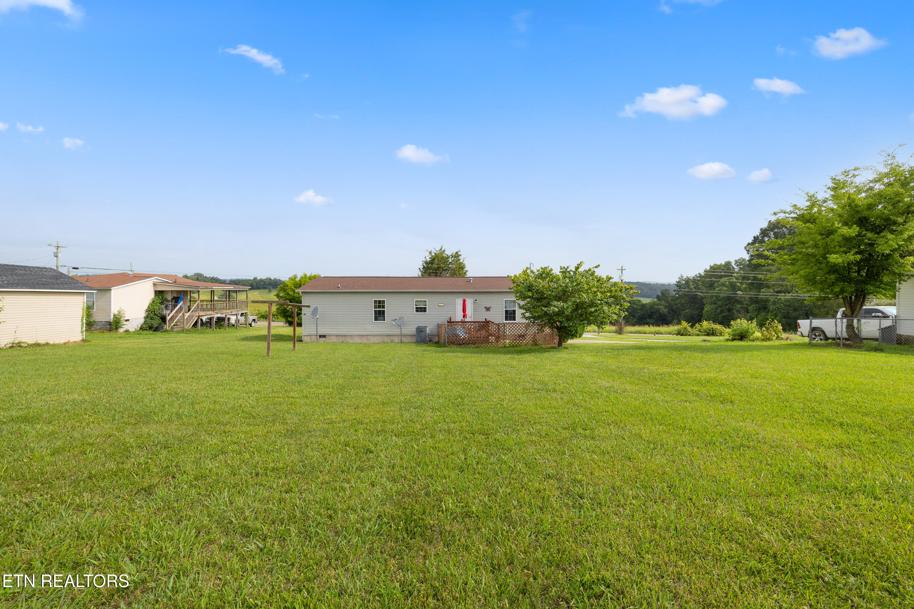 1832 C H Rankin Road Dandridge TN 37725