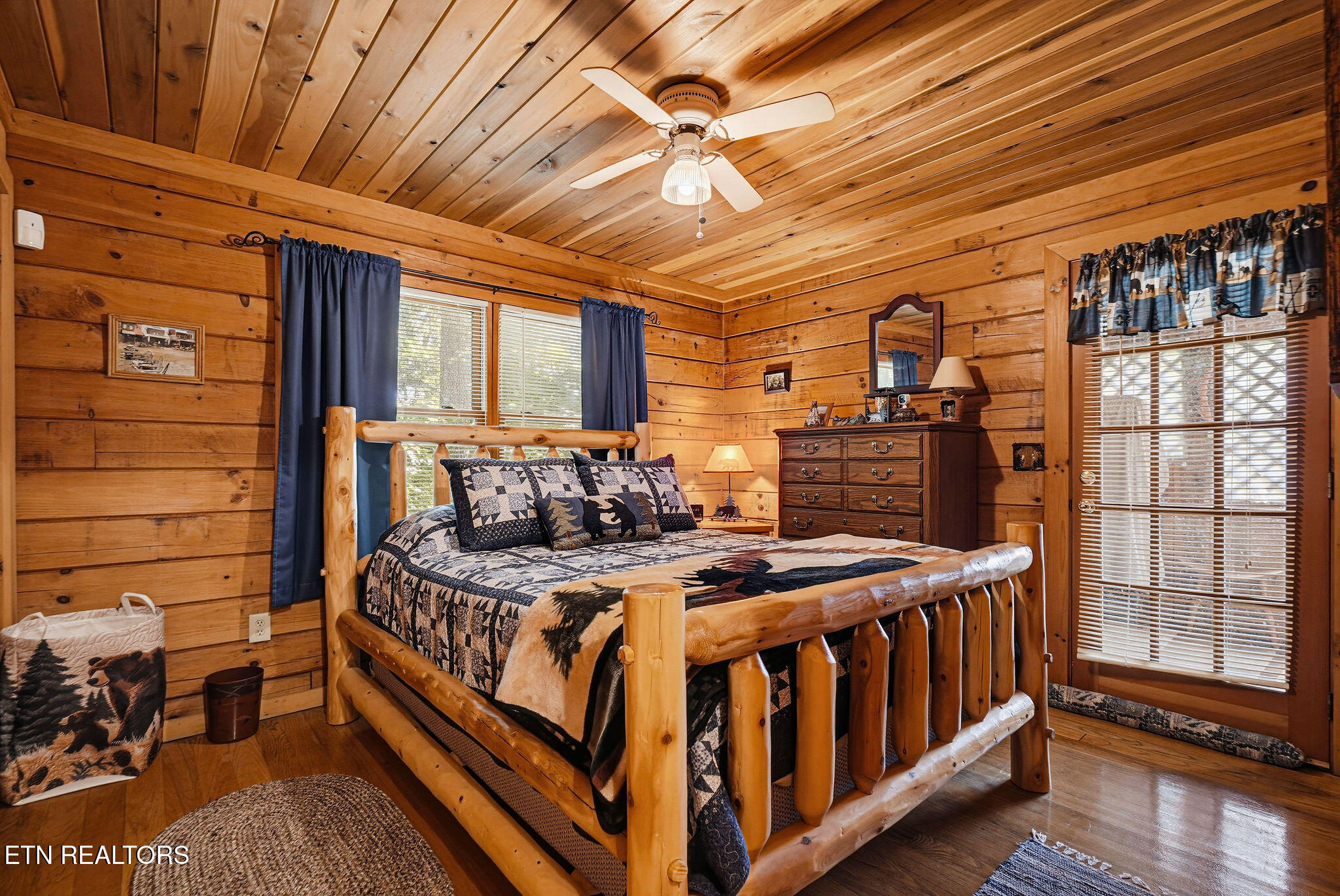 2934 Heavens Path Way Sevierville TN 37862
