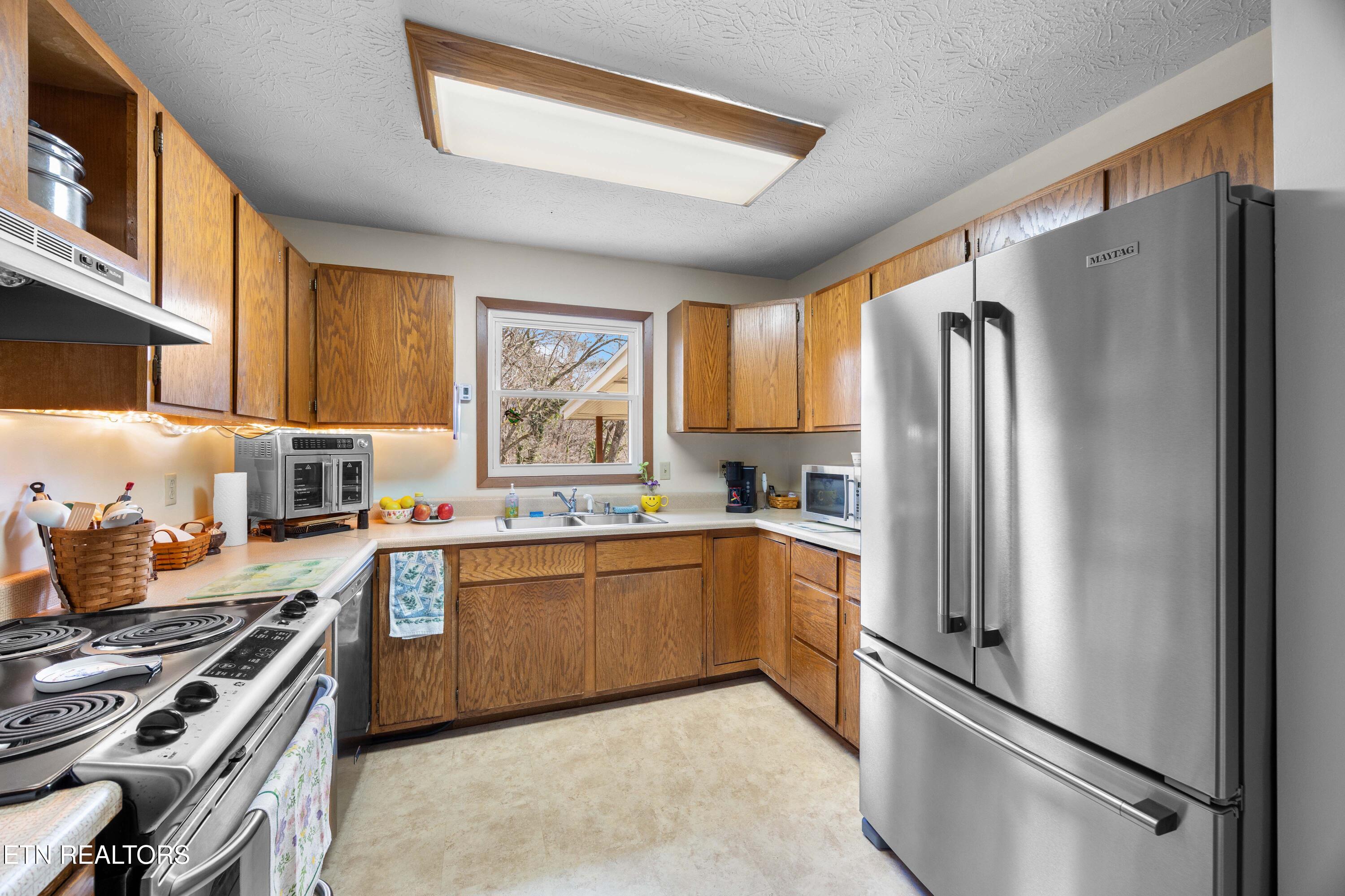 100 Pioneer Drive Clinton TN 37716
