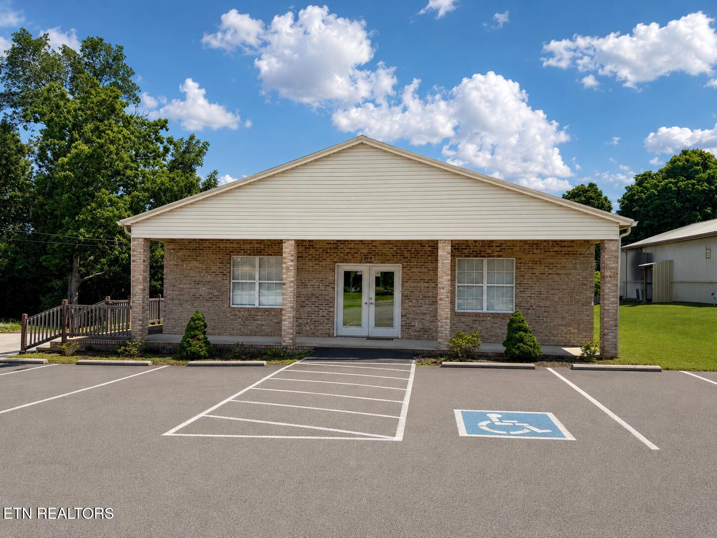 1003 Miller Avenue Crossville TN 38555