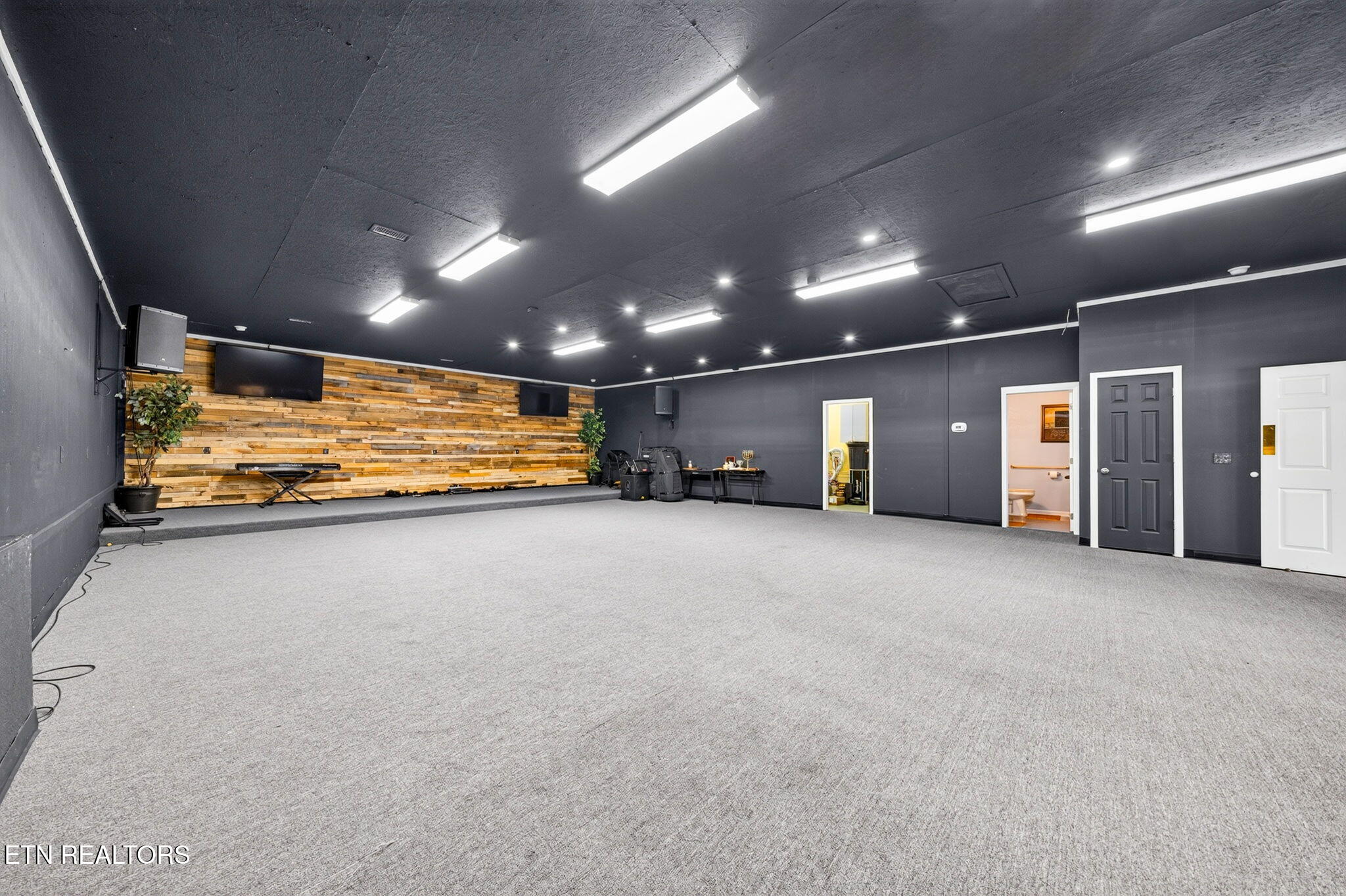 1003 Miller Avenue Crossville TN 38555