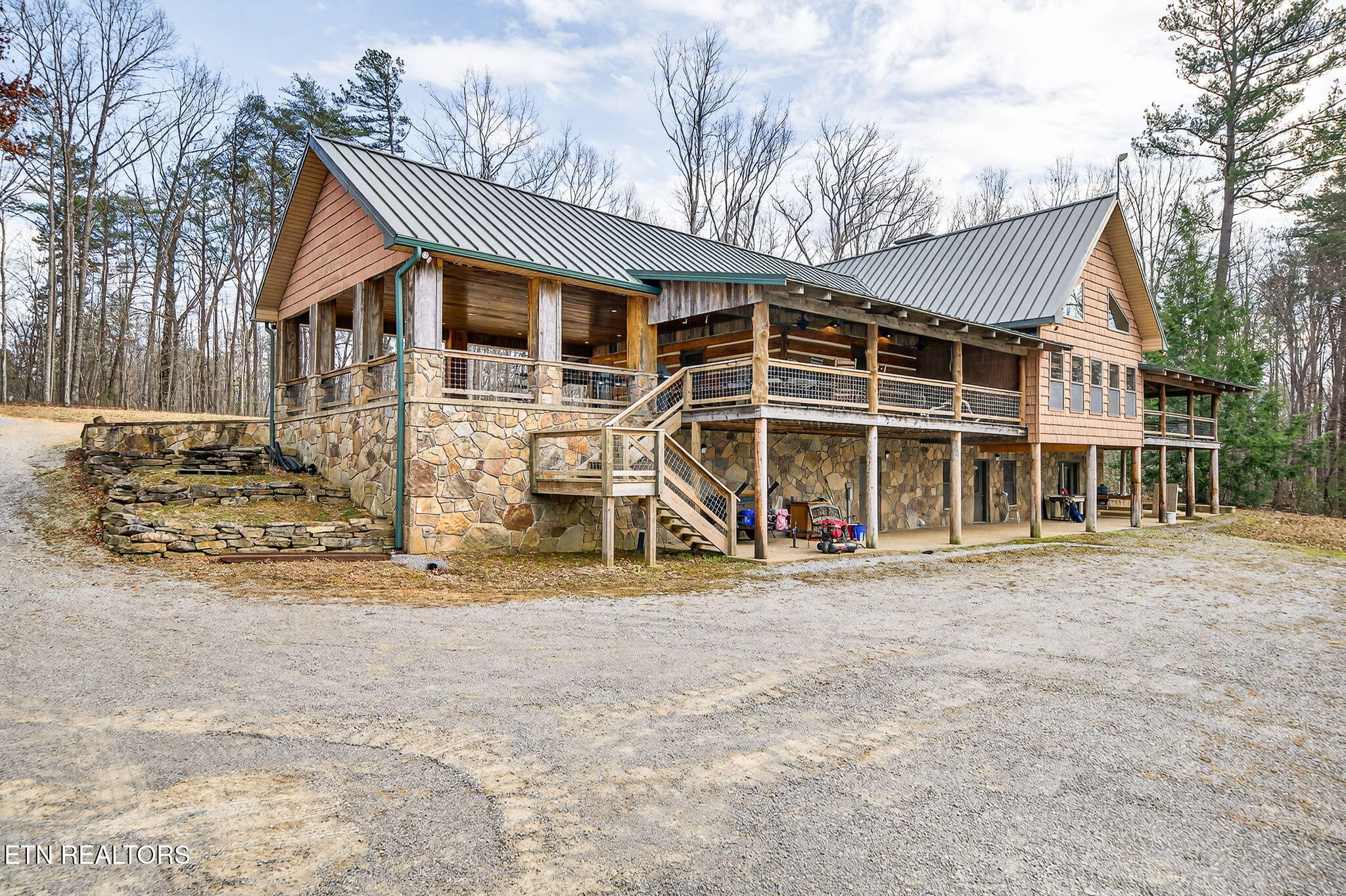 672 Falls Road Monterey TN 38574