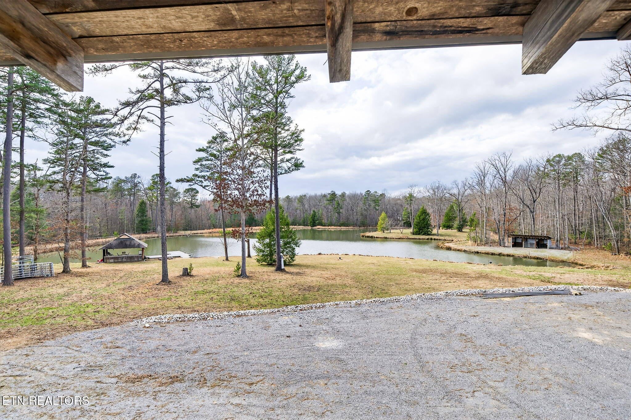 672 Falls Road Monterey TN 38574