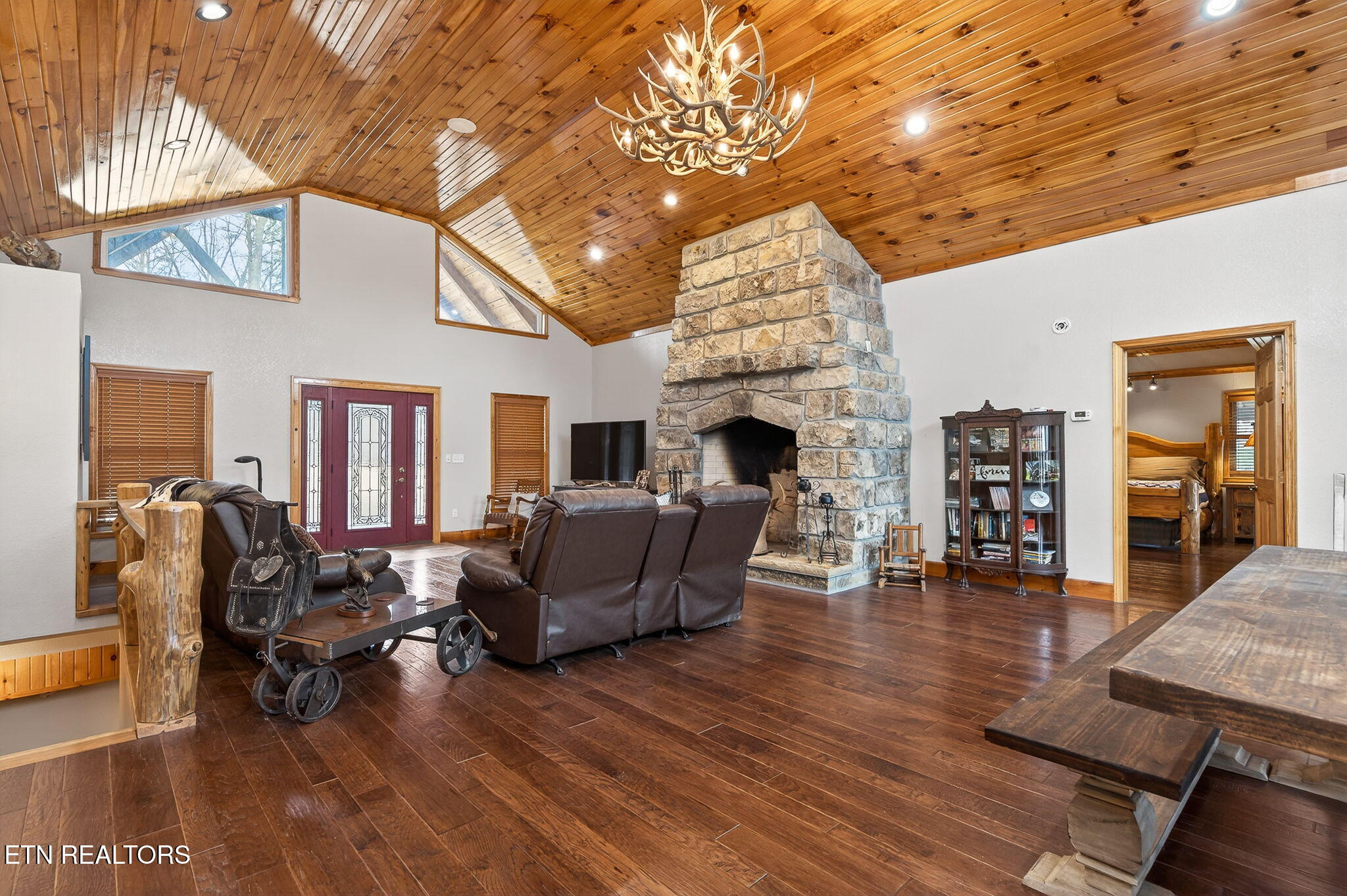 672 Falls Road Monterey TN 38574