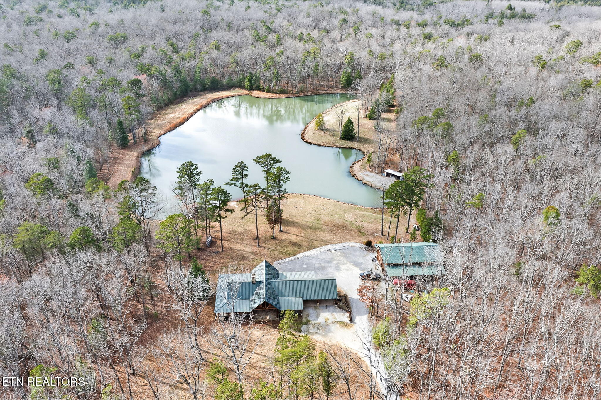 672 Falls Road Monterey TN 38574