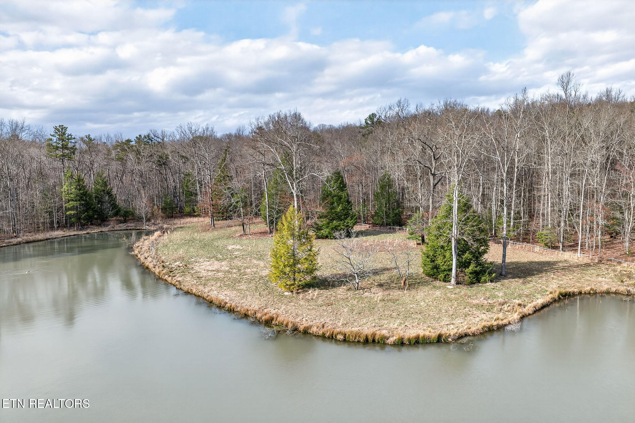 672 Falls Road Monterey TN 38574