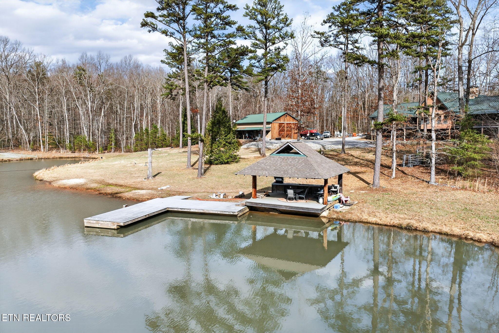 672 Falls Road Monterey TN 38574