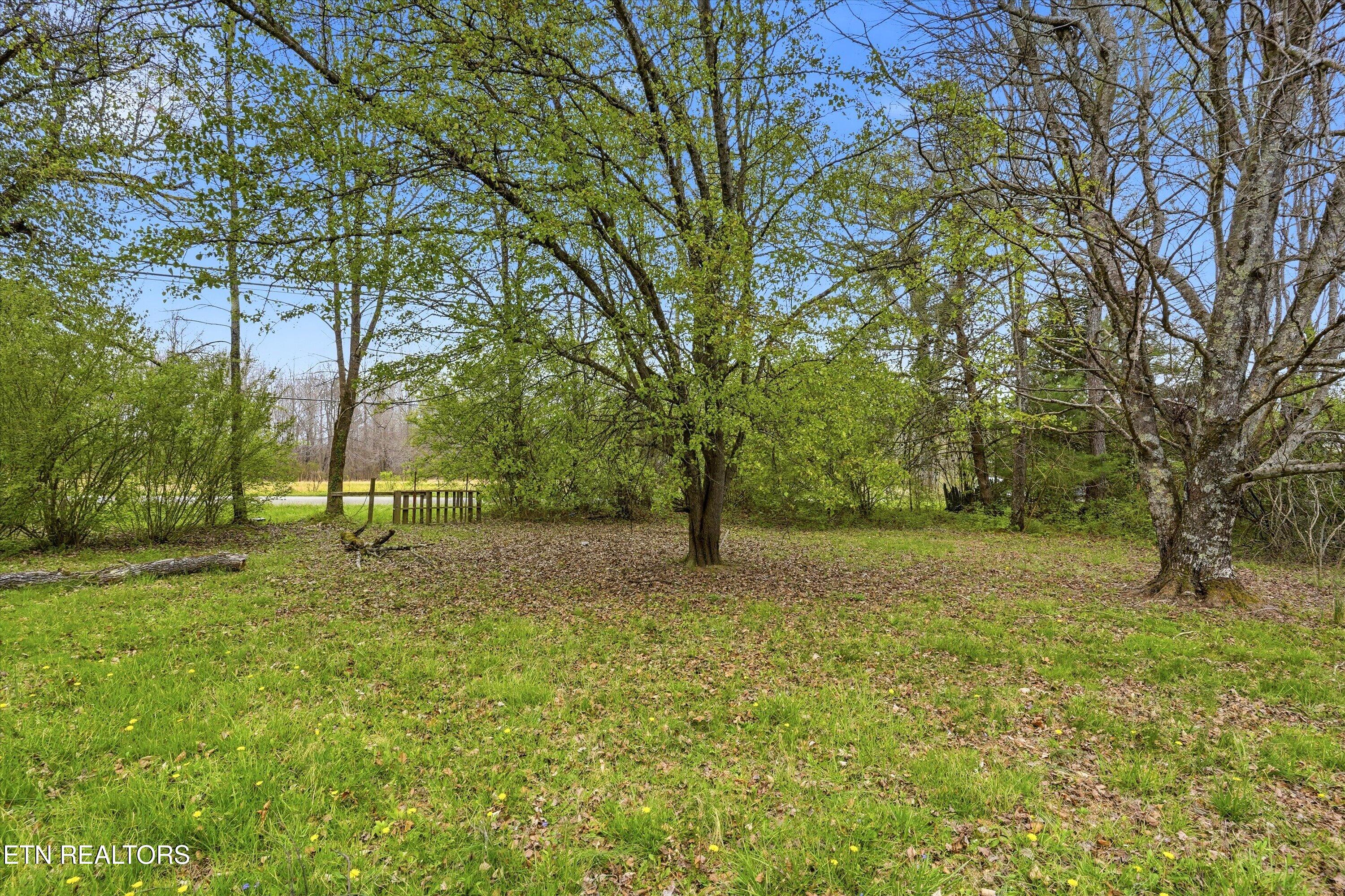 9457 Crossville Highway Sparta TN 38583