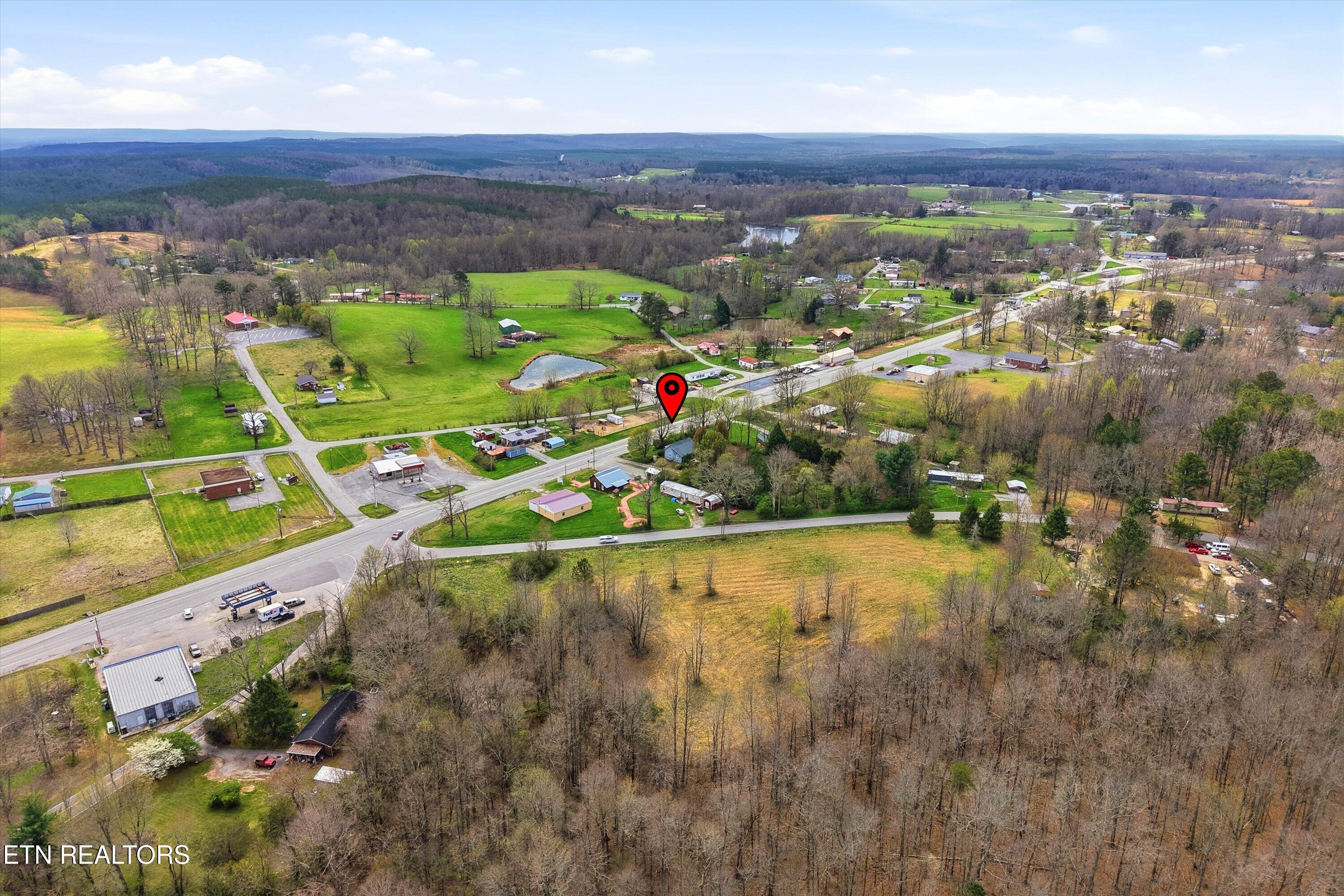 9457 Crossville Highway Sparta TN 38583