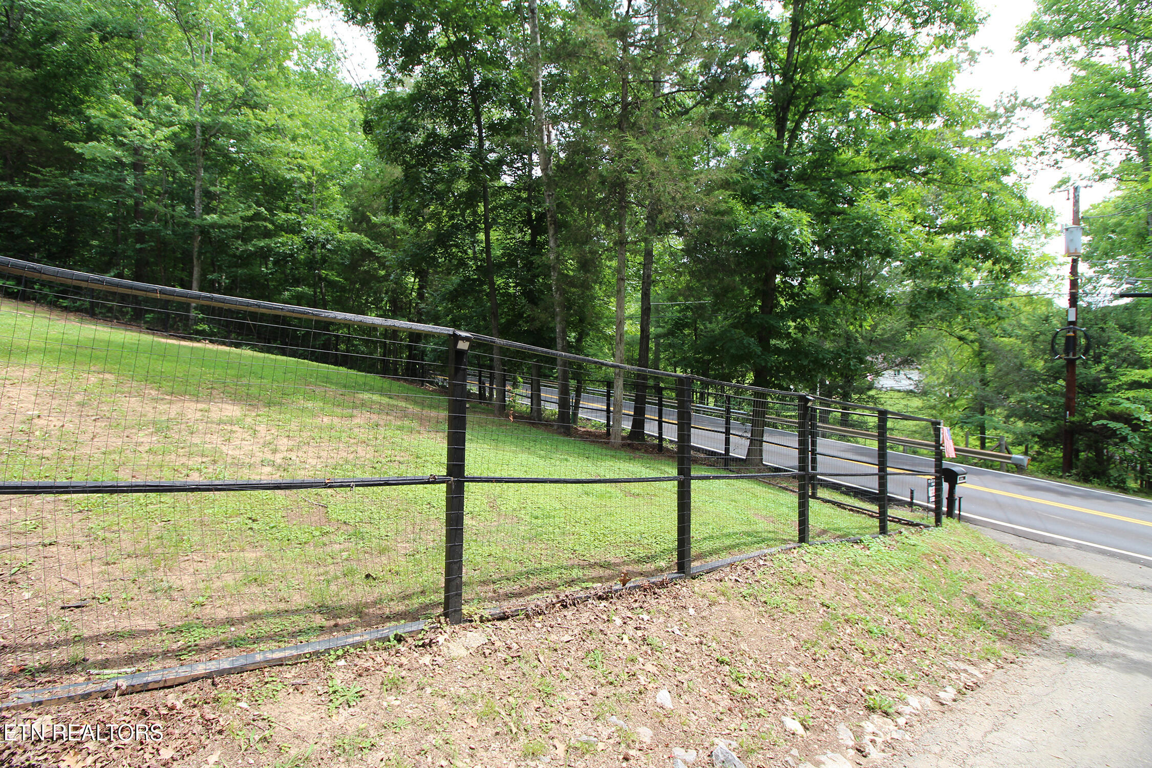 1617 N Campbell Station Road Knoxville TN 37932
