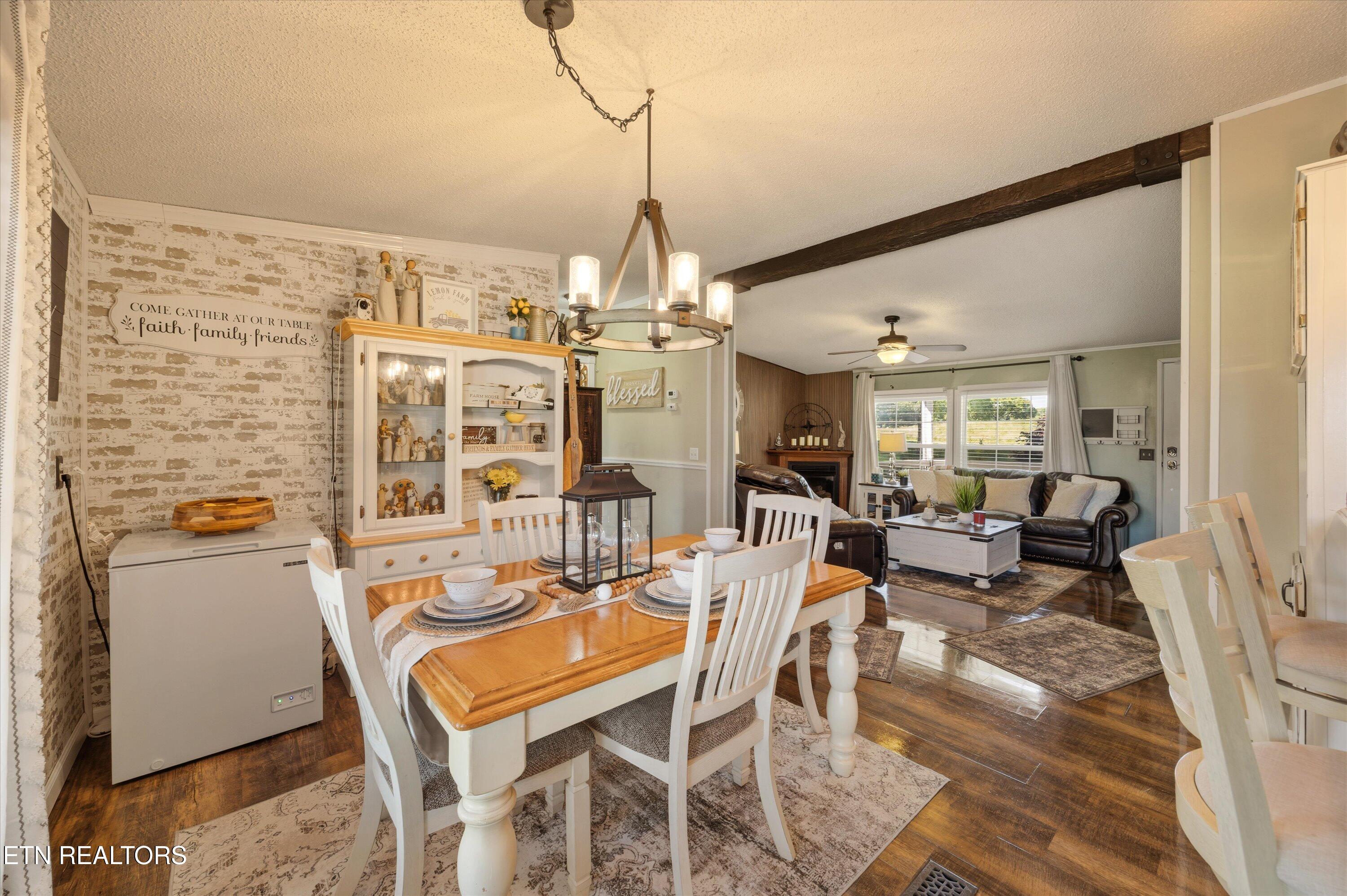 634 Nursery Road Dandridge TN 37725
