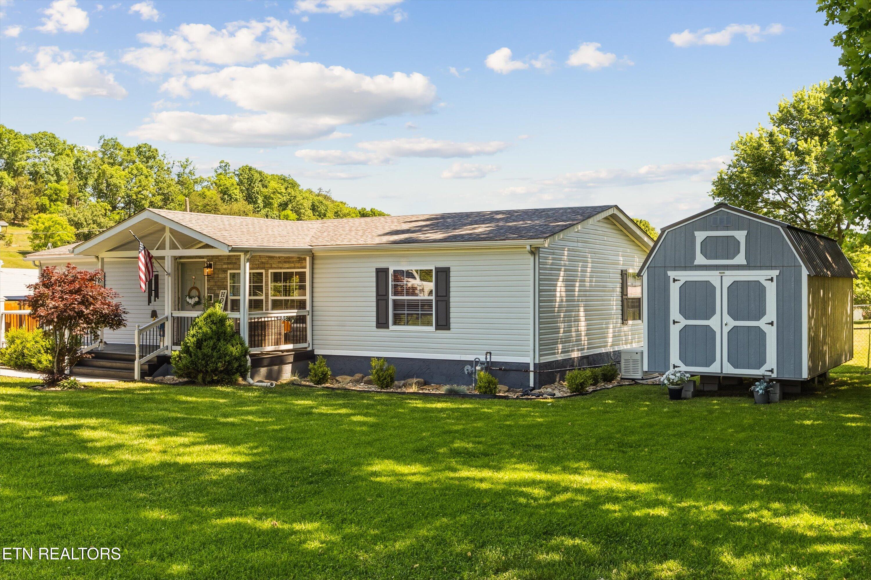 634 Nursery Road Dandridge TN 37725