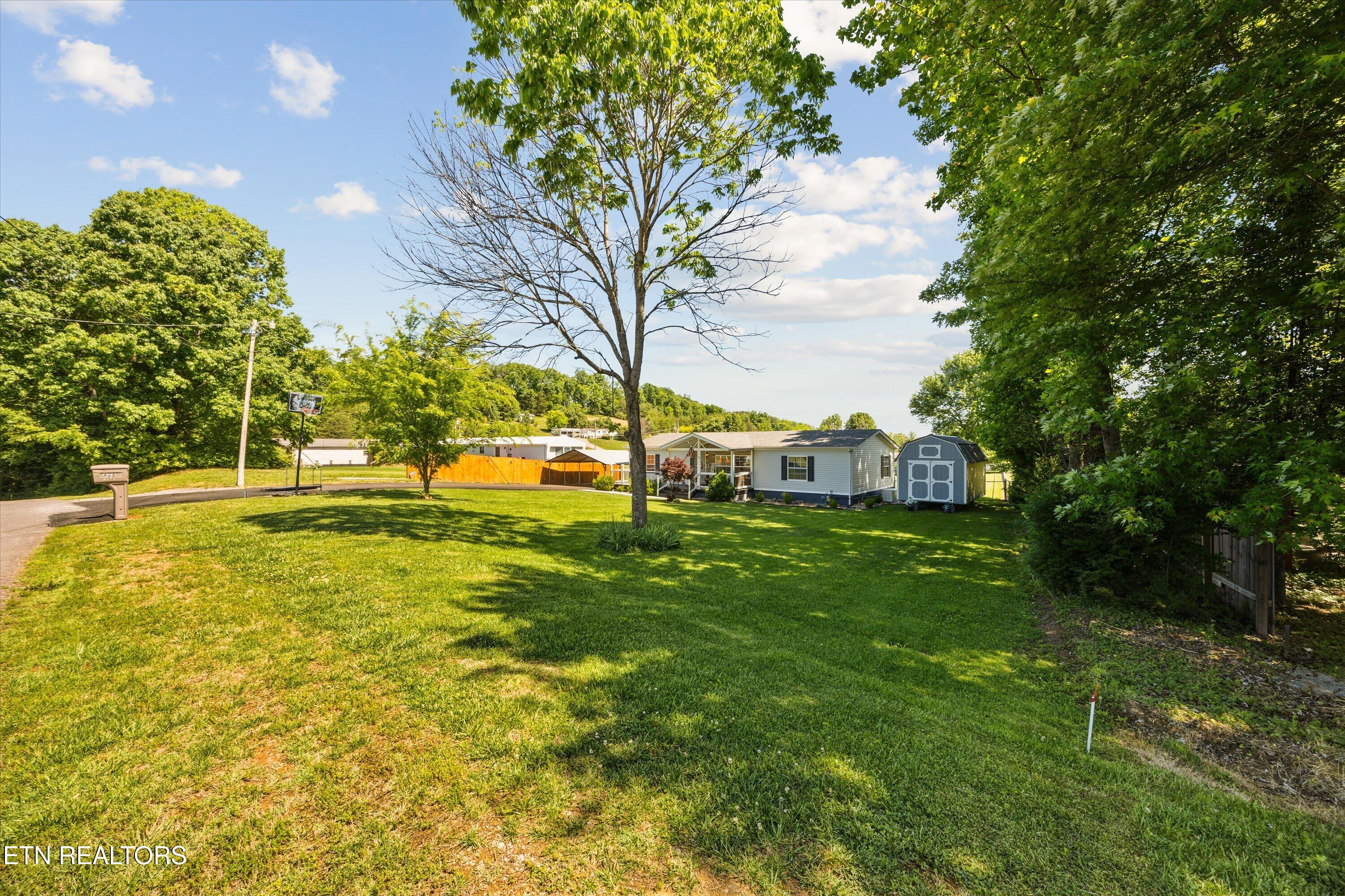 634 Nursery Road Dandridge TN 37725