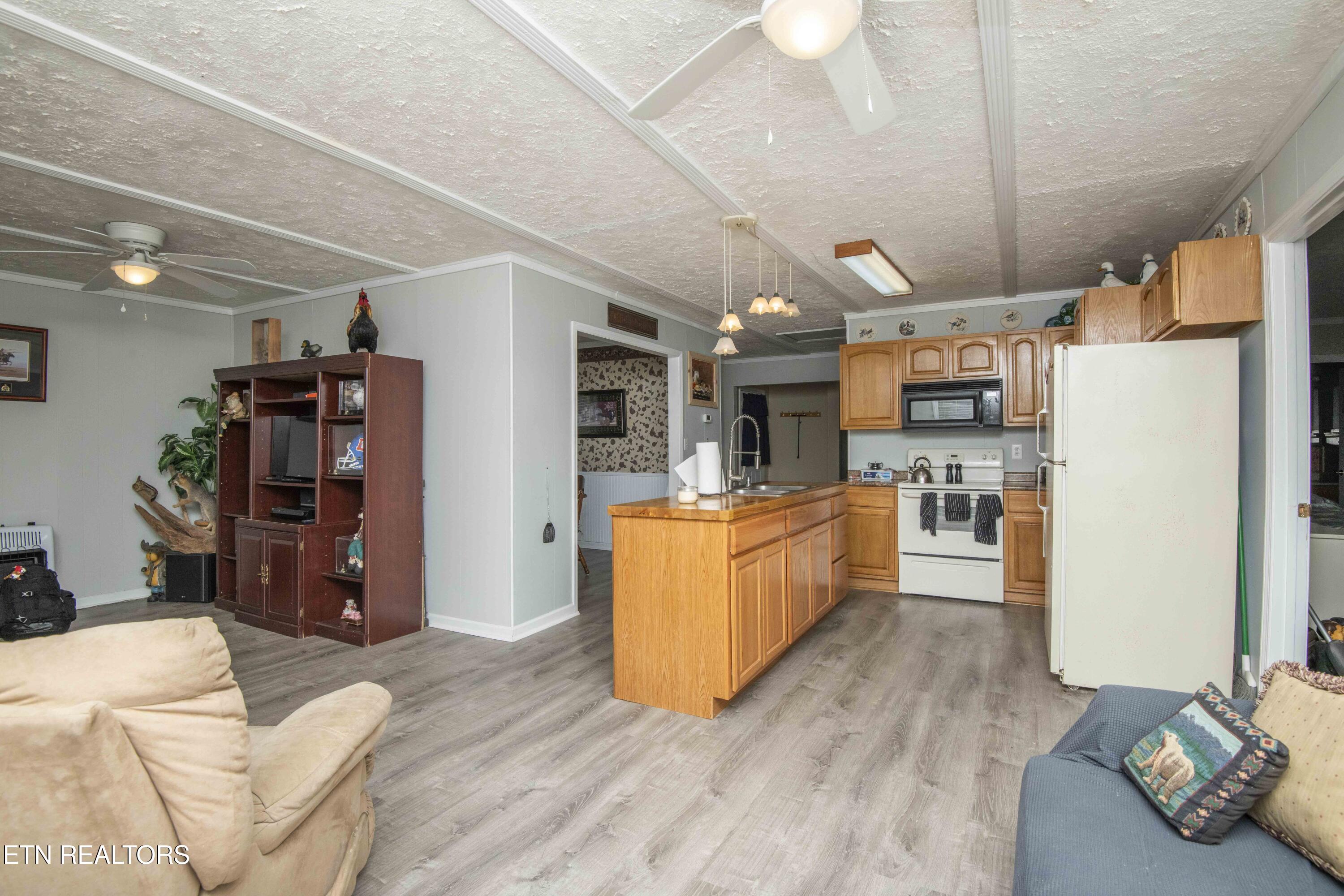 11981 S Highway 127 Crossville TN 38572