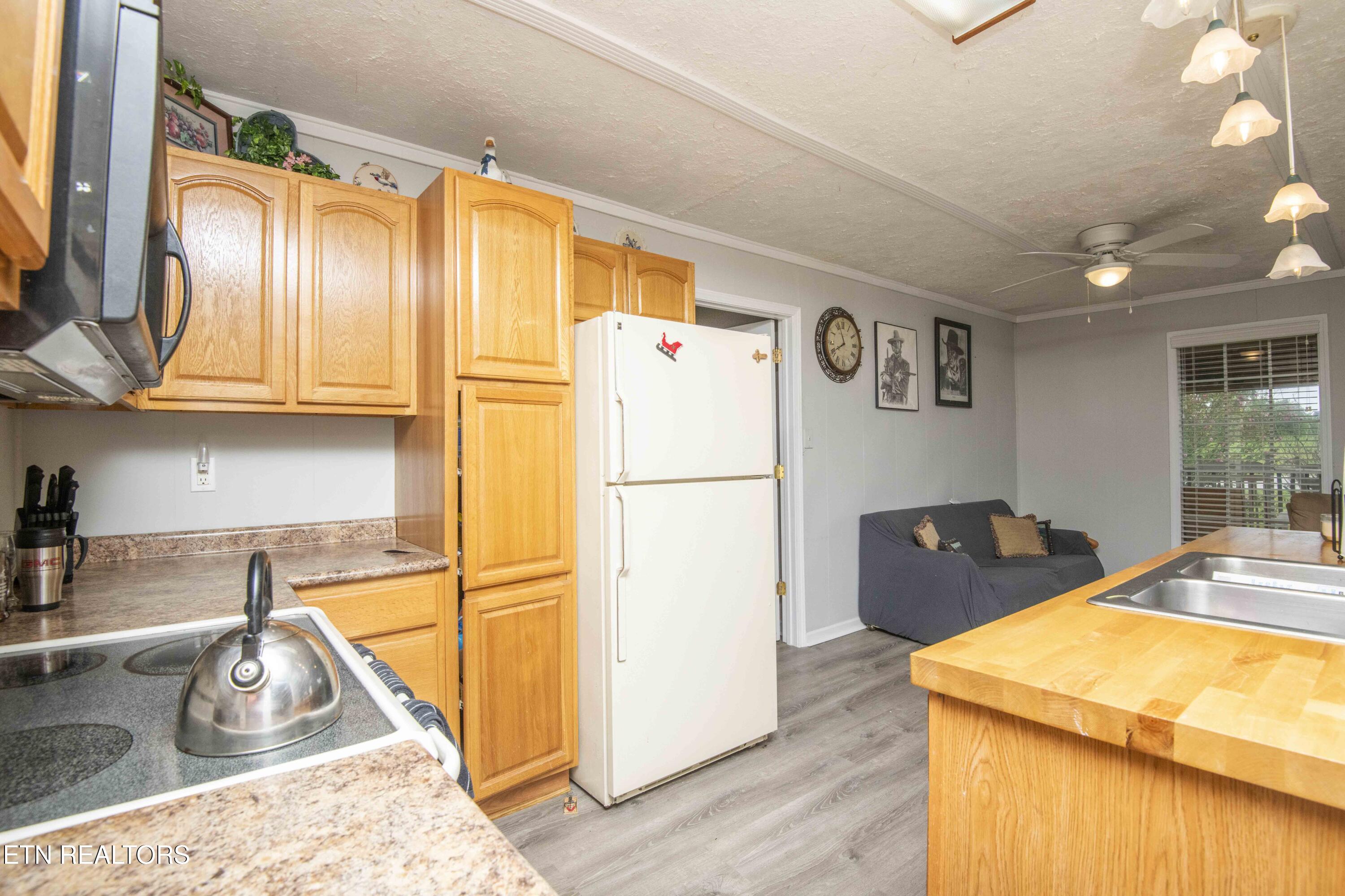 11981 S Highway 127 Crossville TN 38572