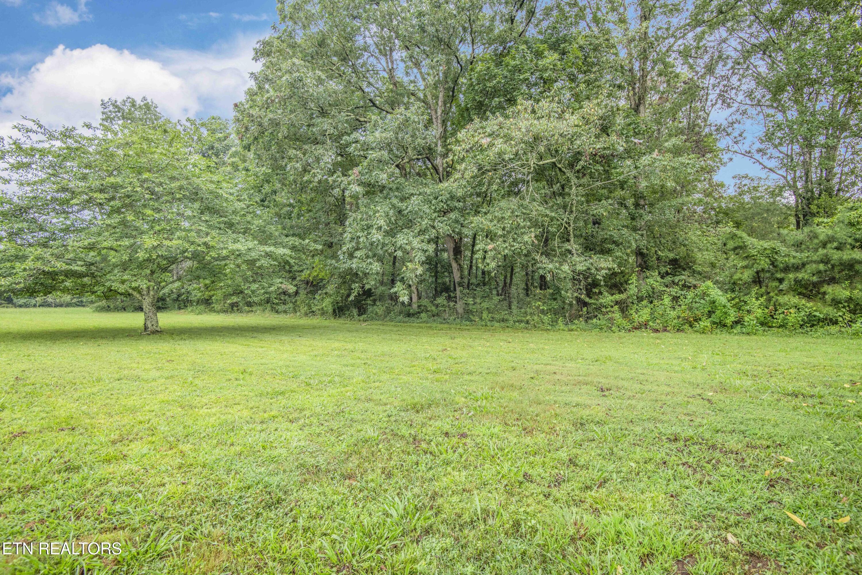 11981 S Highway 127 Crossville TN 38572