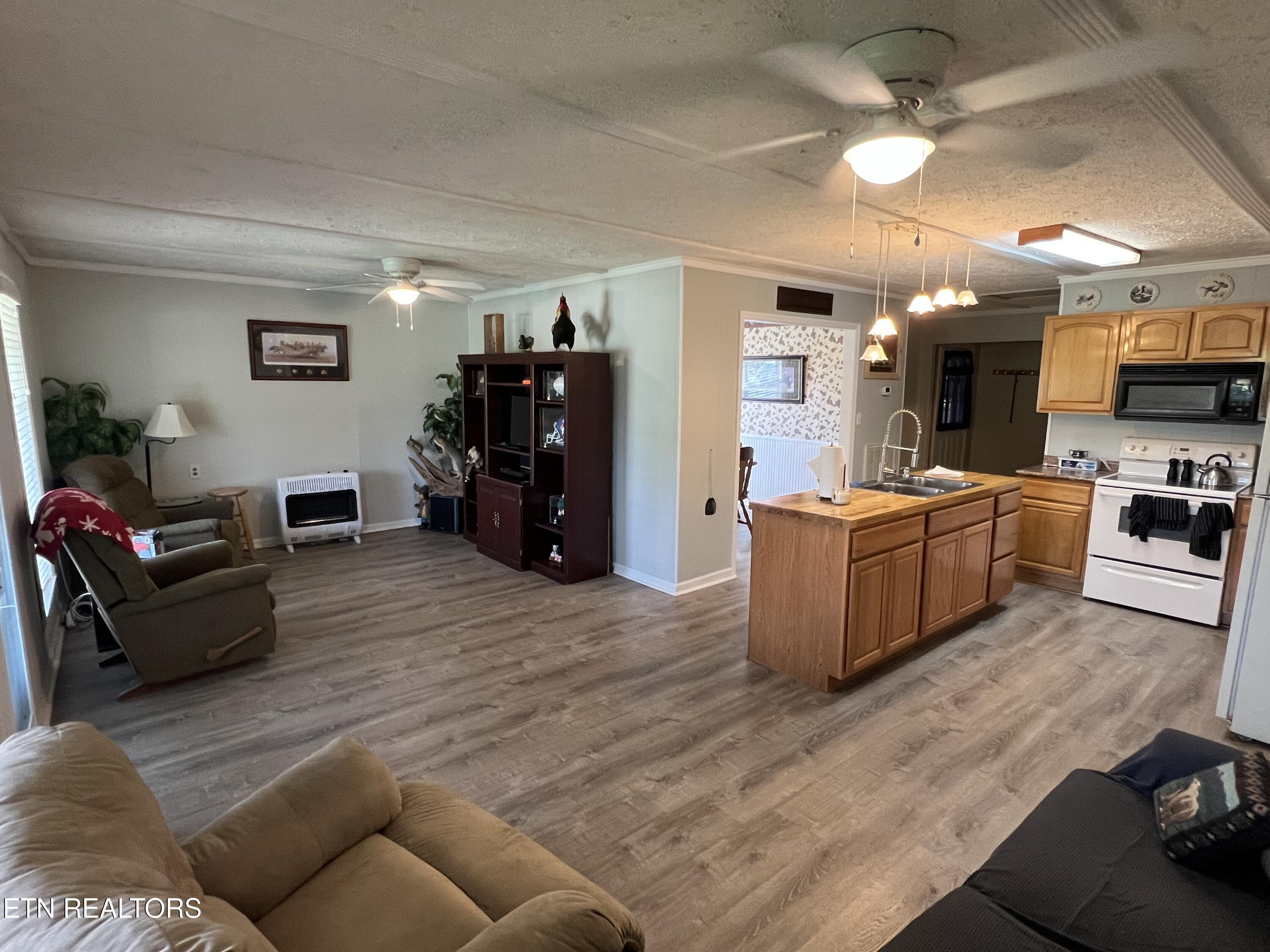 11981 S Highway 127 Crossville TN 38572