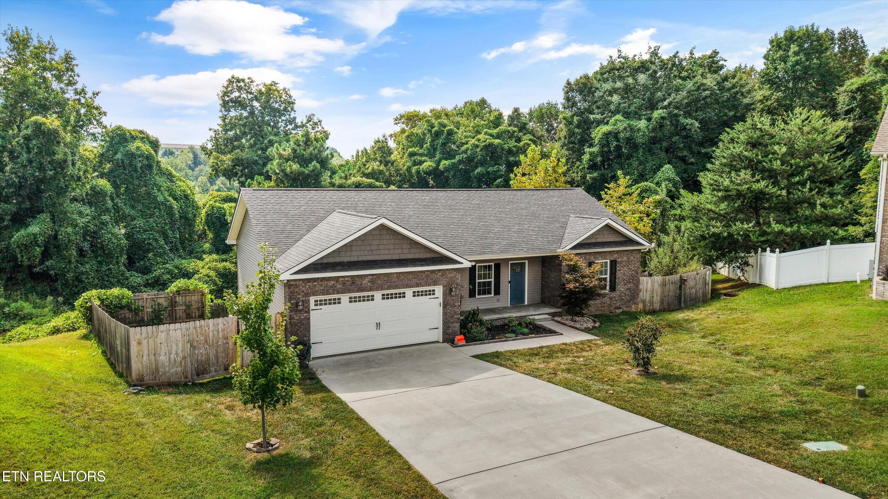 2000 Country Brook Lane Knoxville TN 37921