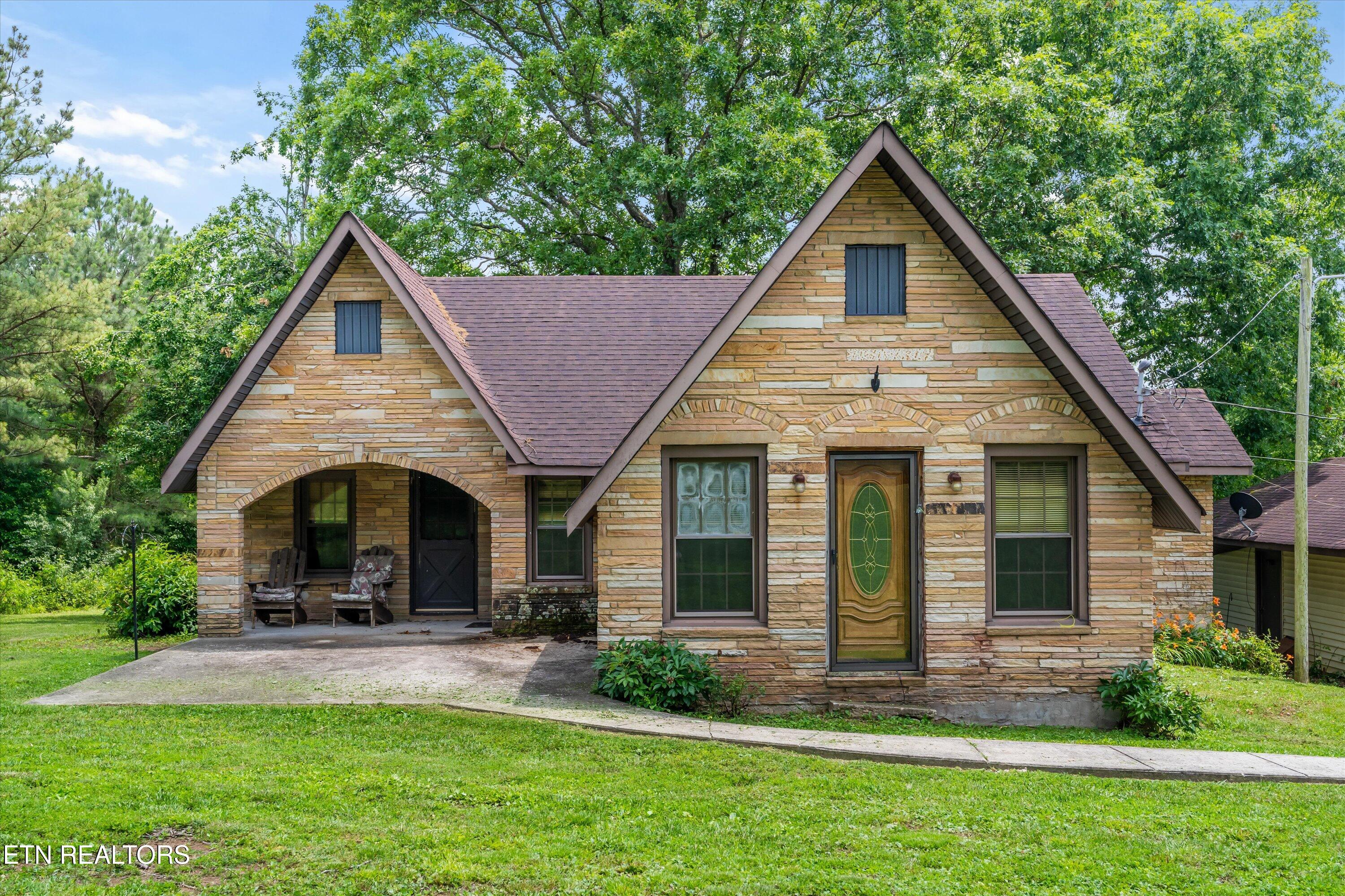 9478 Morgan County Highway Sunbright TN 37872