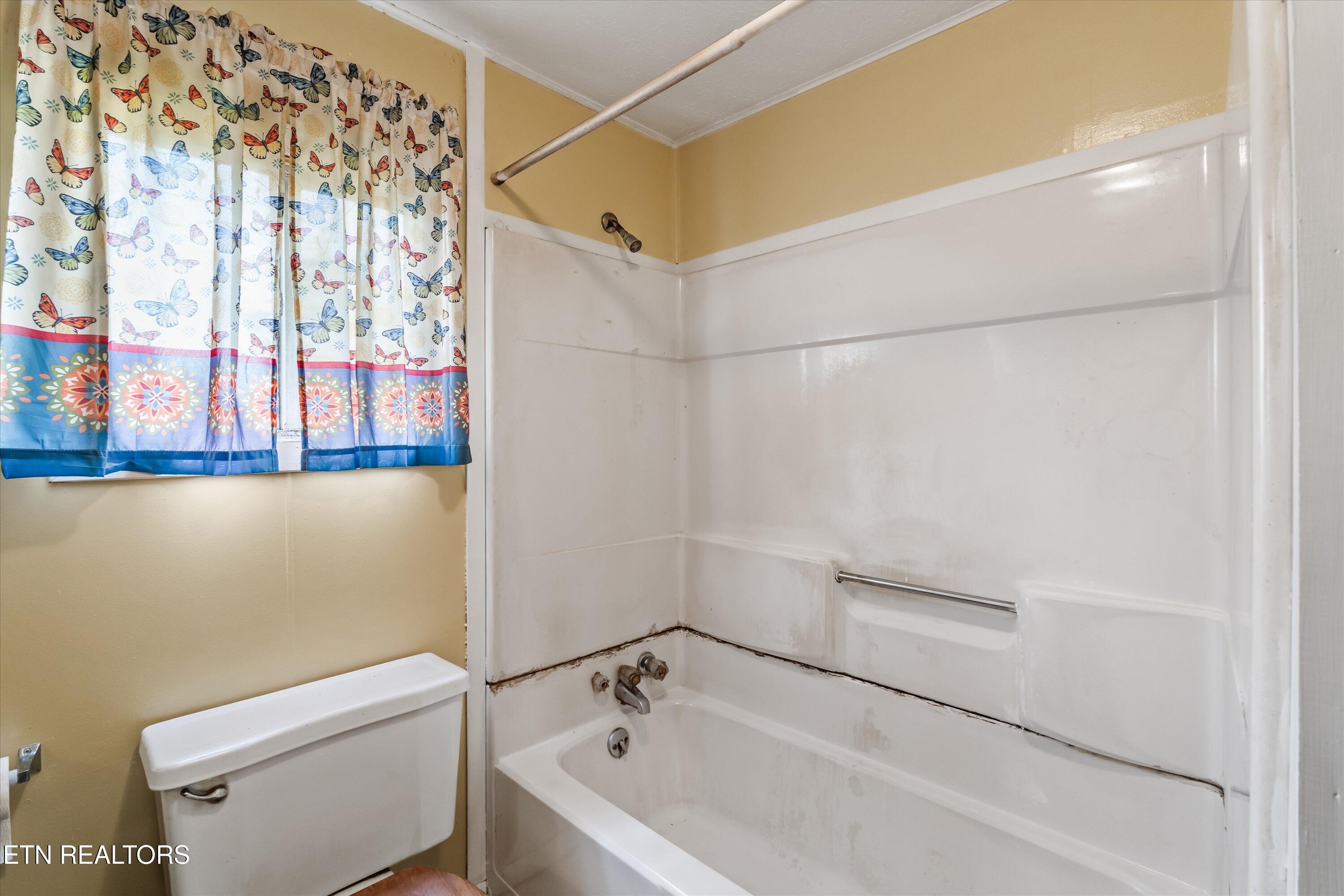 9478 Morgan County Highway Sunbright TN 37872
