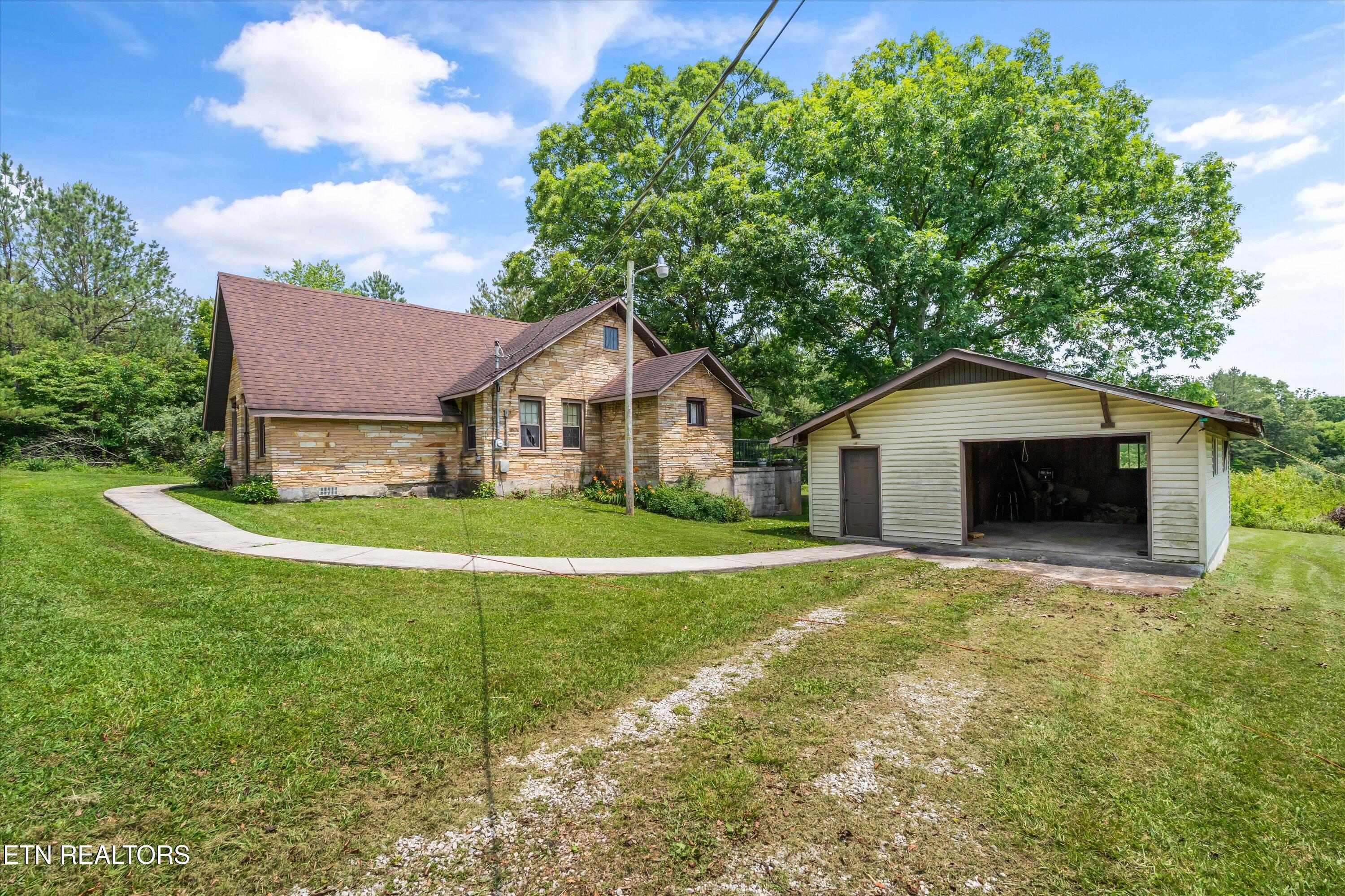 9478 Morgan County Highway Sunbright TN 37872