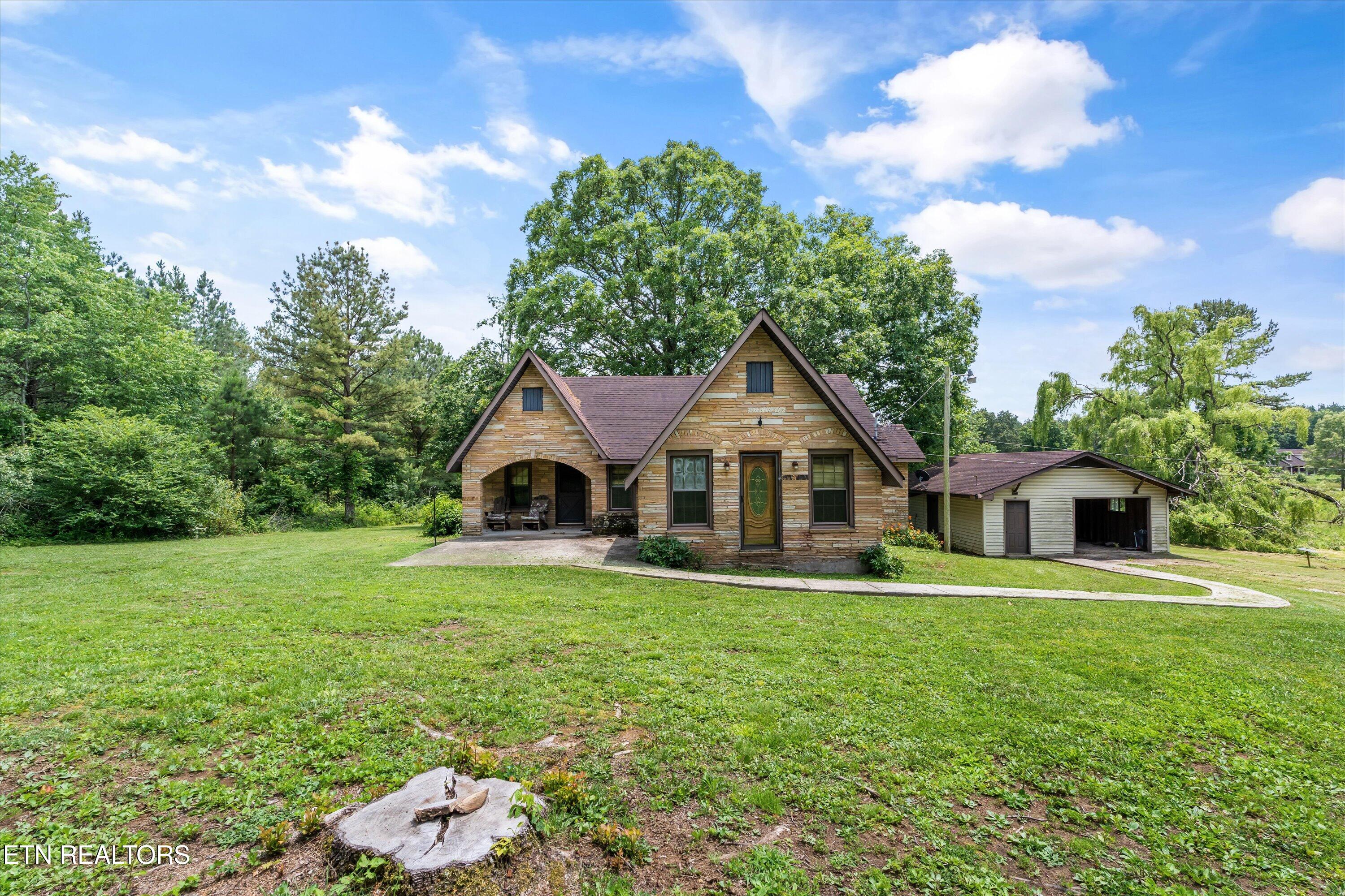 9478 Morgan County Highway Sunbright TN 37872