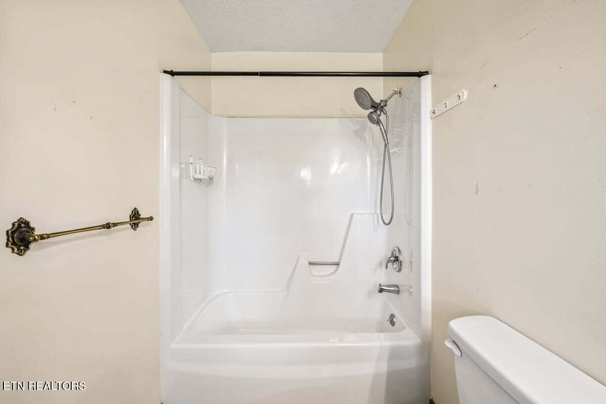 118 Big Valley Road Andersonville TN 37705