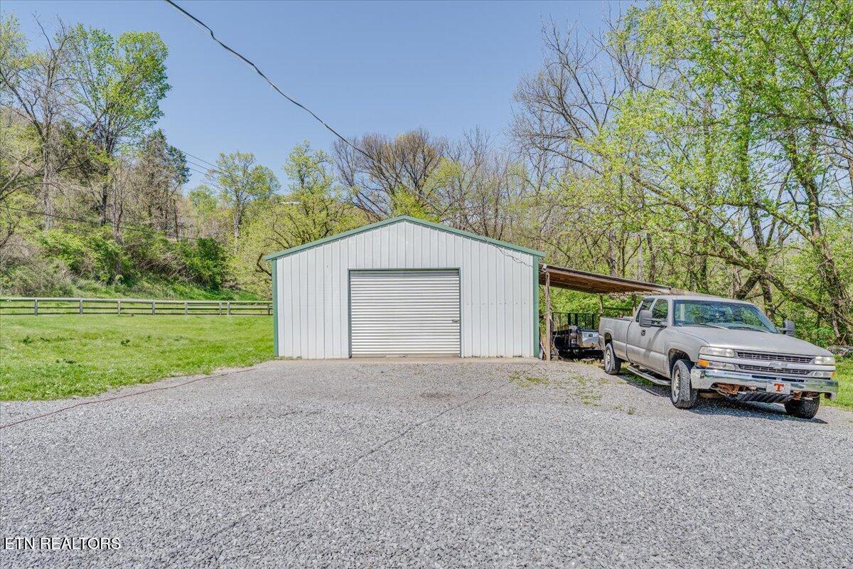 1202 E Bullrun Valley Drive Powell TN 37849