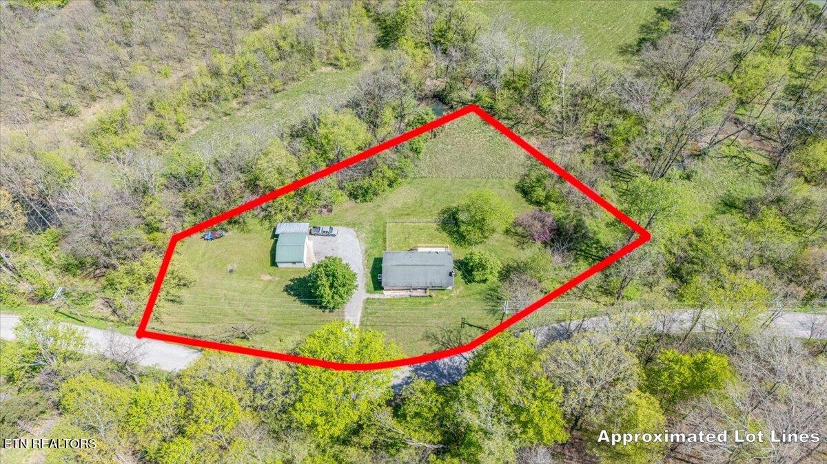 1202 E Bullrun Valley Drive Powell TN 37849