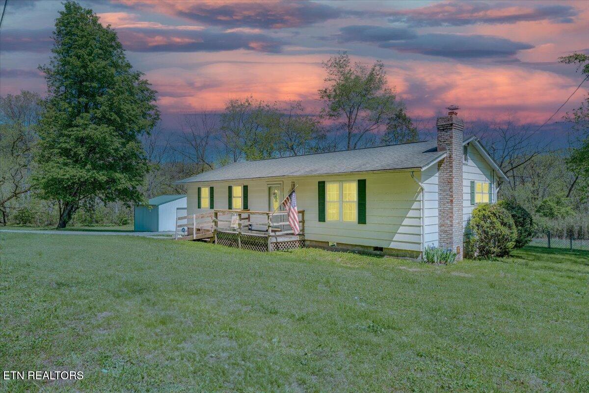 1202 E Bullrun Valley Drive Powell TN 37849