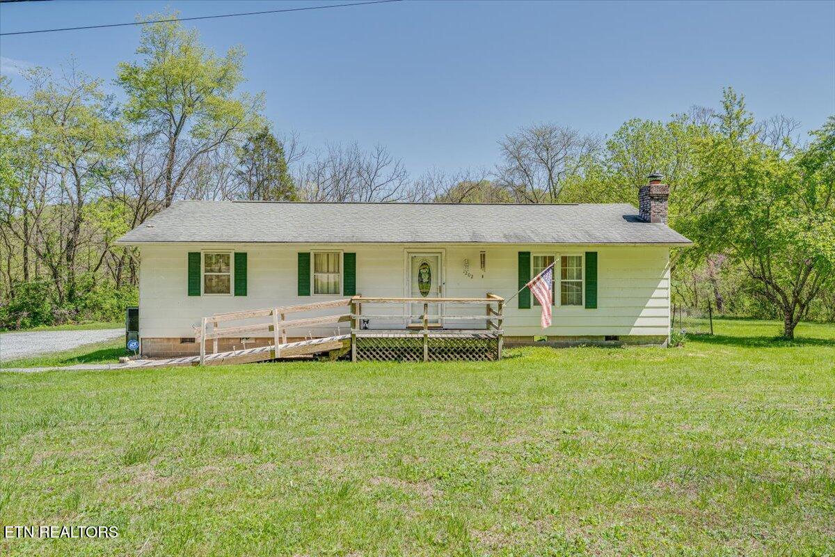 1202 E Bullrun Valley Drive Powell TN 37849