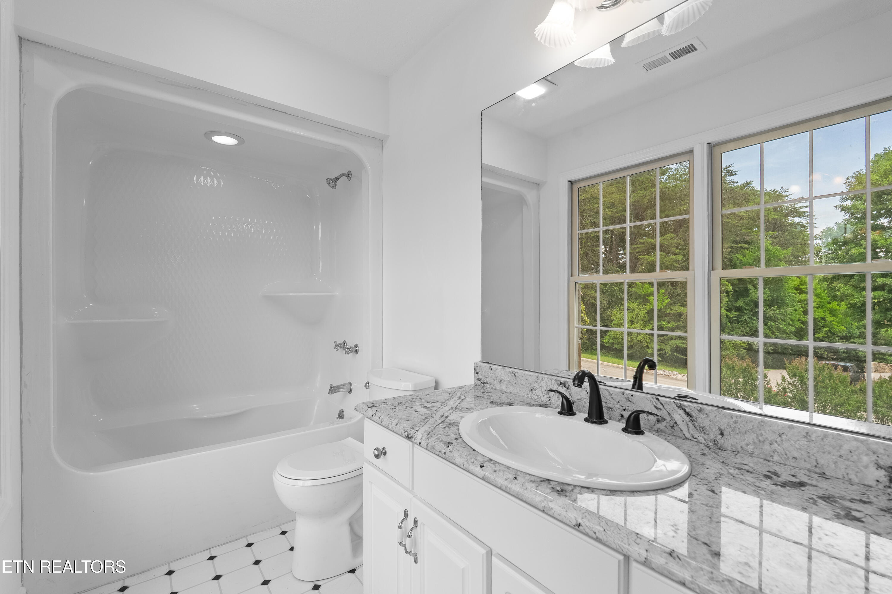612 Sandpiper Drive Vonore TN 37885