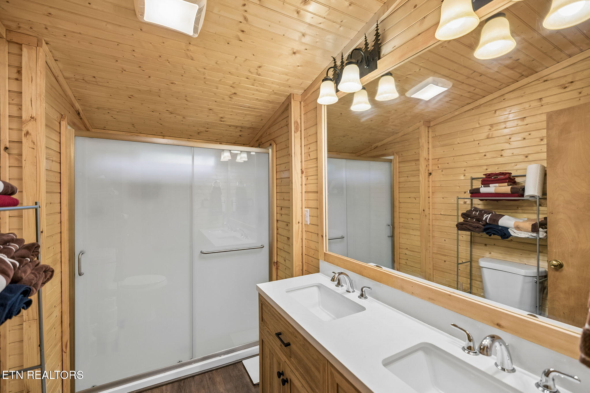 3040 Patty View Way Pigeon Forge TN 37862