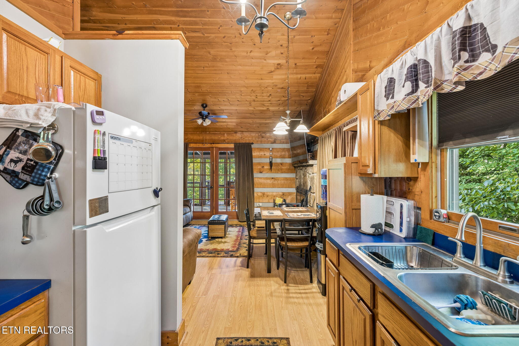 3040 Patty View Way Pigeon Forge TN 37862