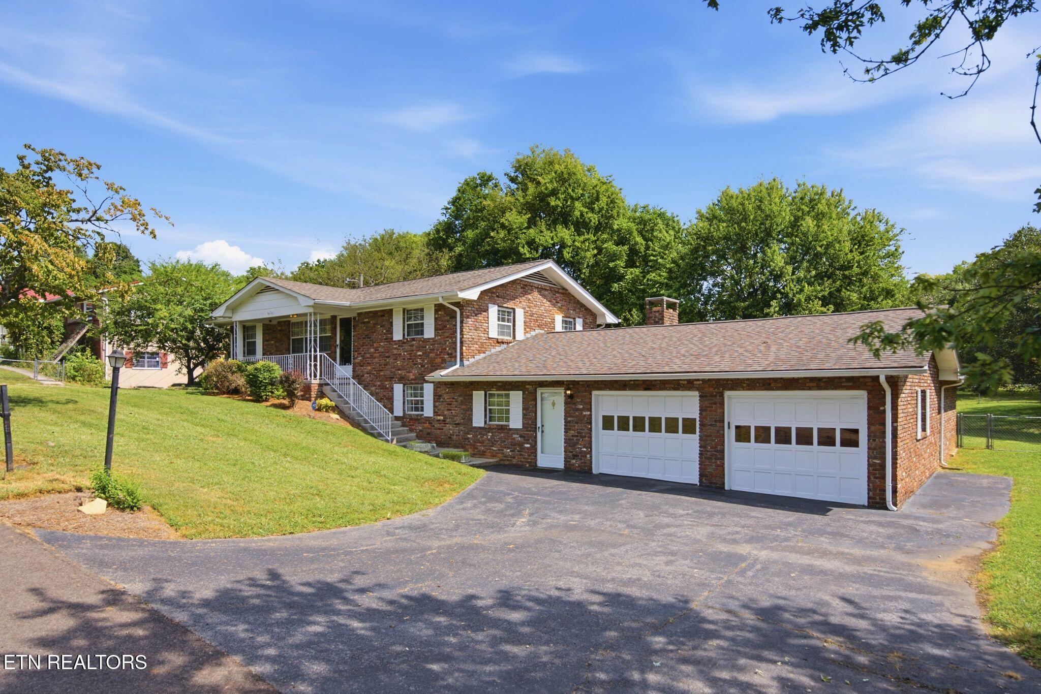 1720 Vada Circle Knoxville TN 37912