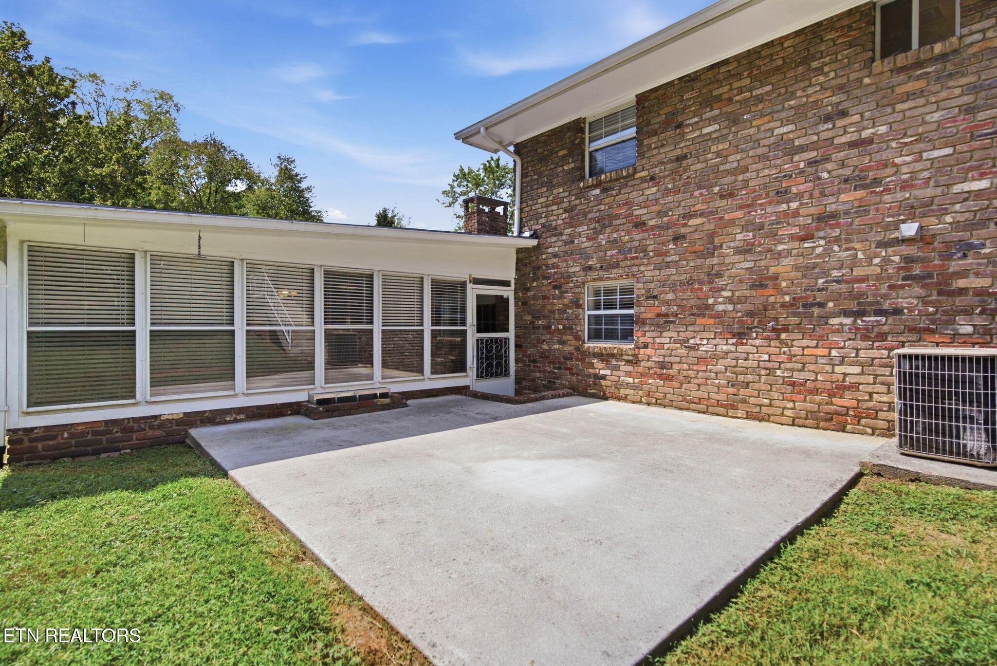 1720 Vada Circle Knoxville TN 37912