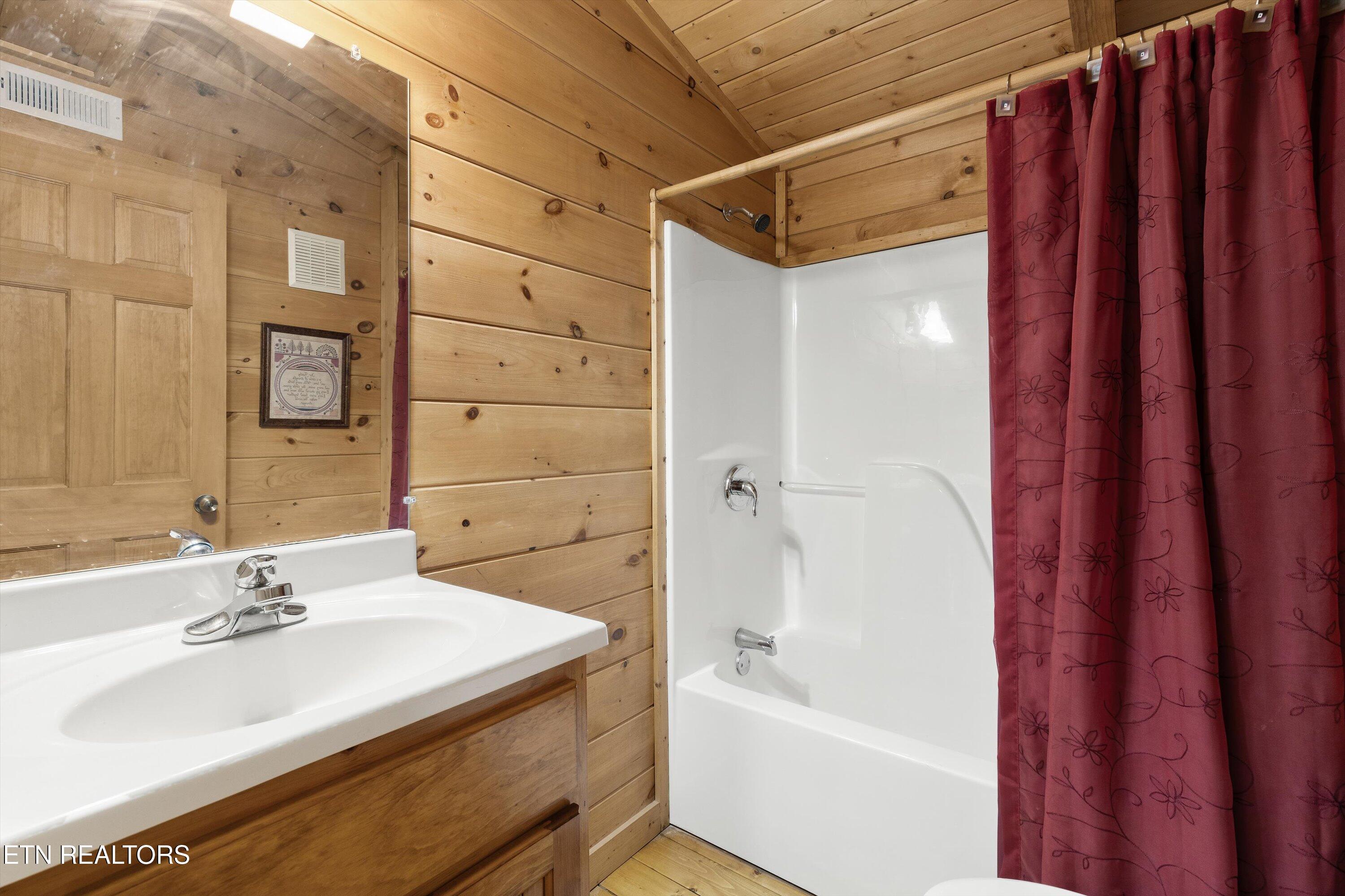 3660 Marian Lake Way Sevierville TN 37862