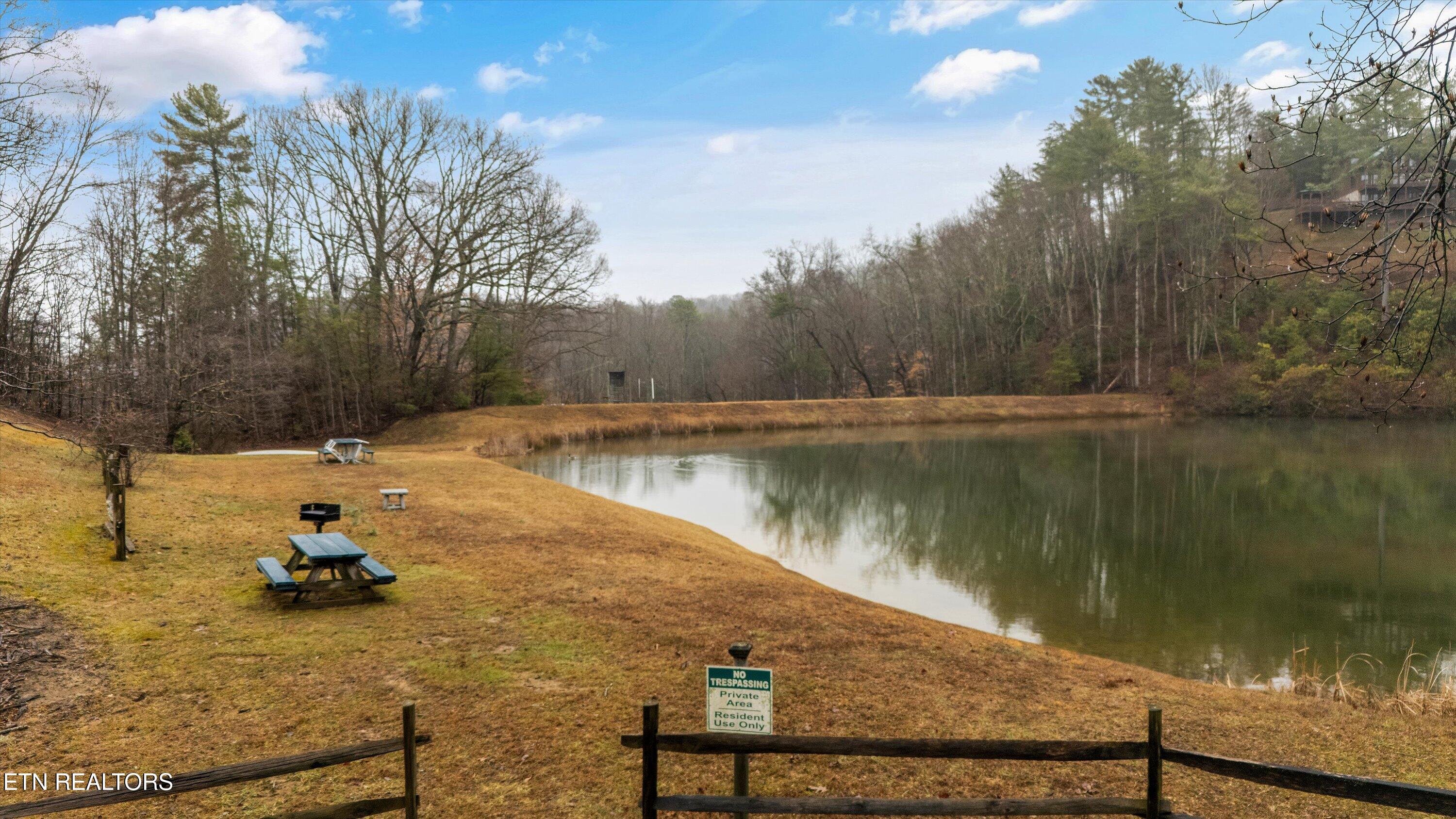 3660 Marian Lake Way Sevierville TN 37862