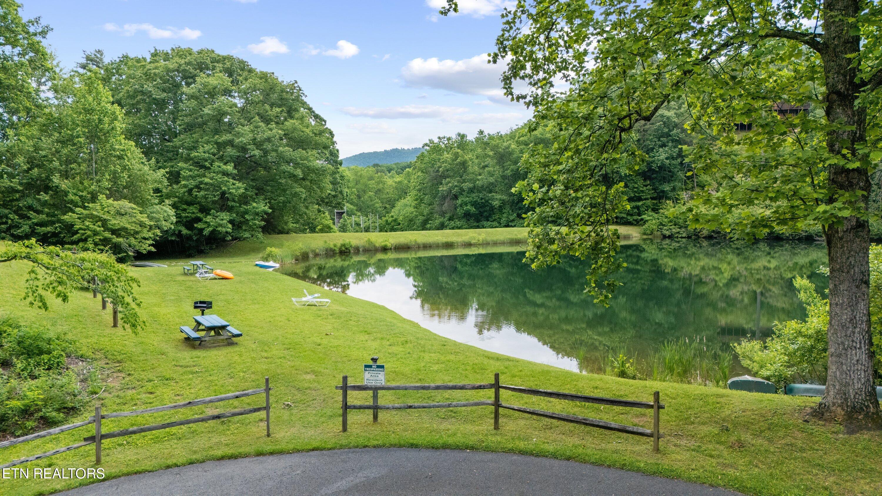 3660 Marian Lake Way Sevierville TN 37862