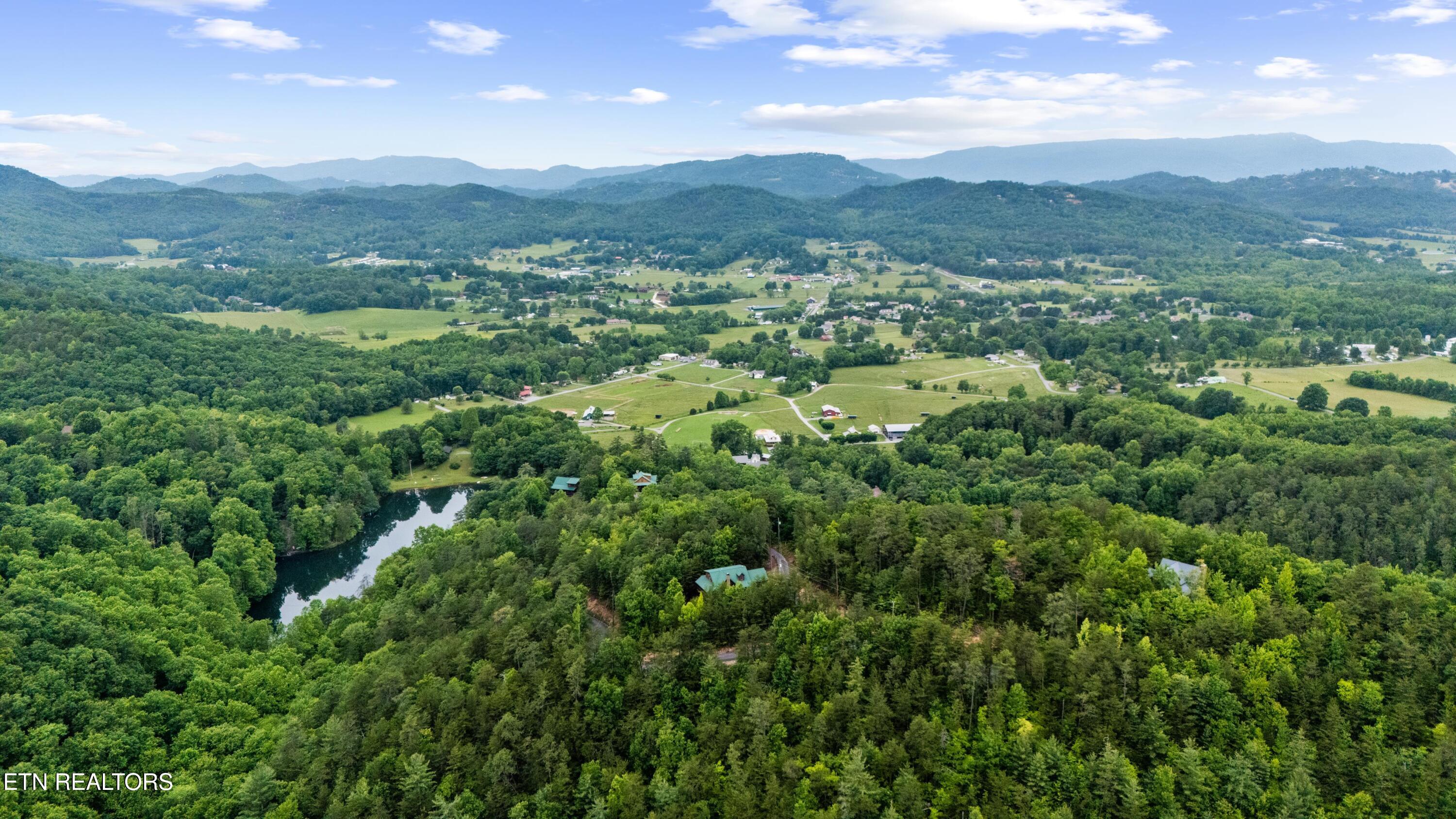 3660 Marian Lake Way Sevierville TN 37862