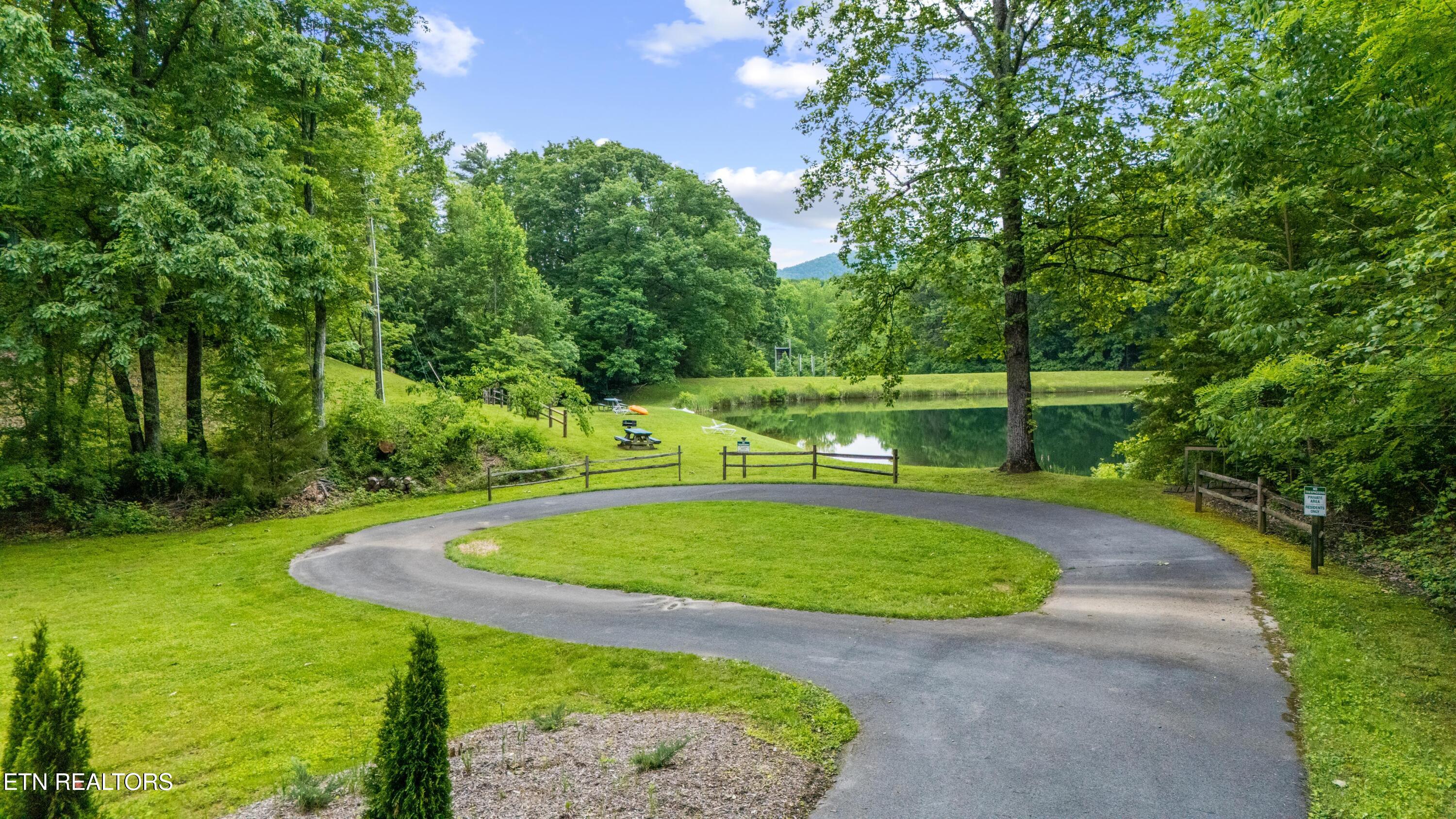 3660 Marian Lake Way Sevierville TN 37862
