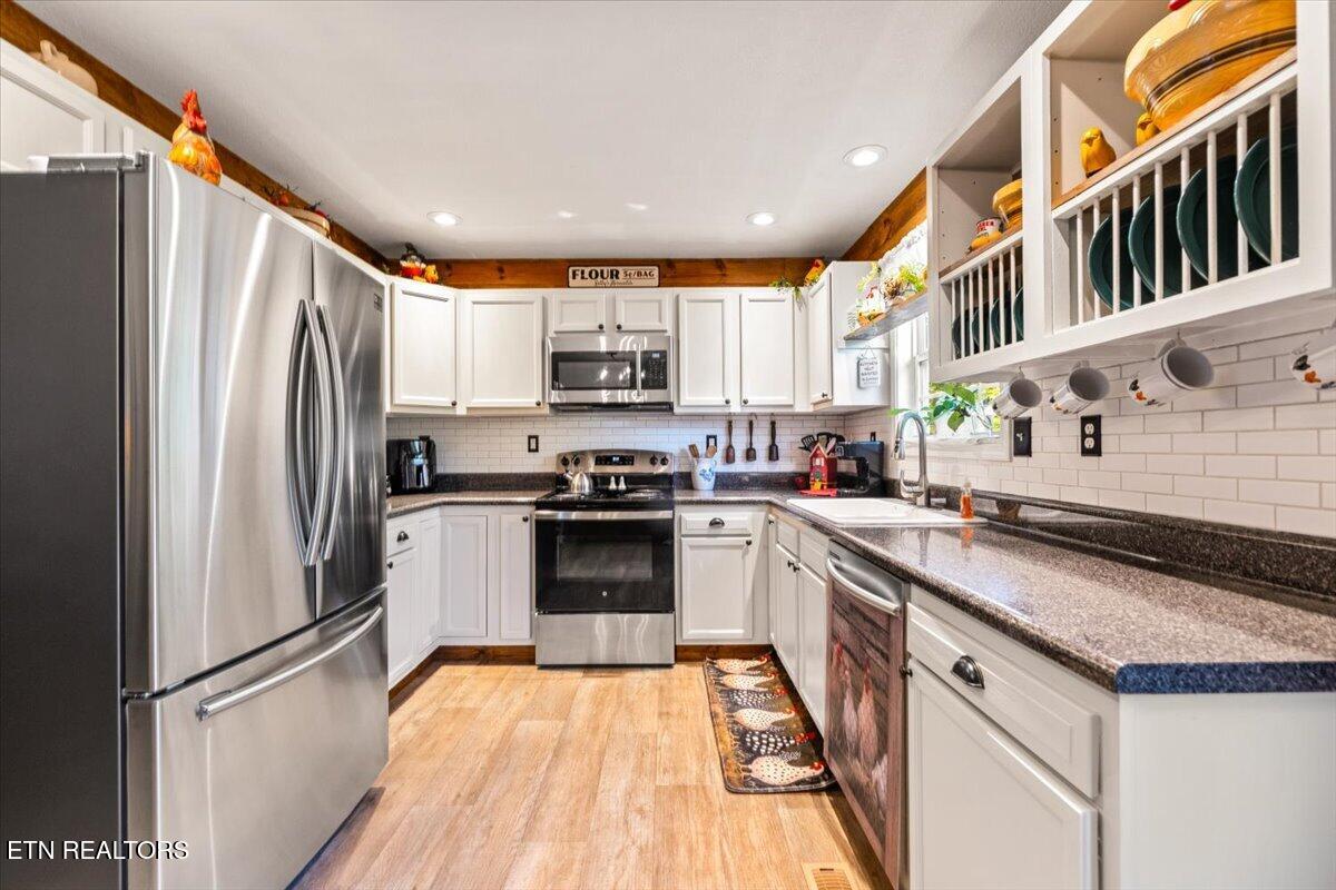124 Mac Ivey Lane Lafollette TN 37766